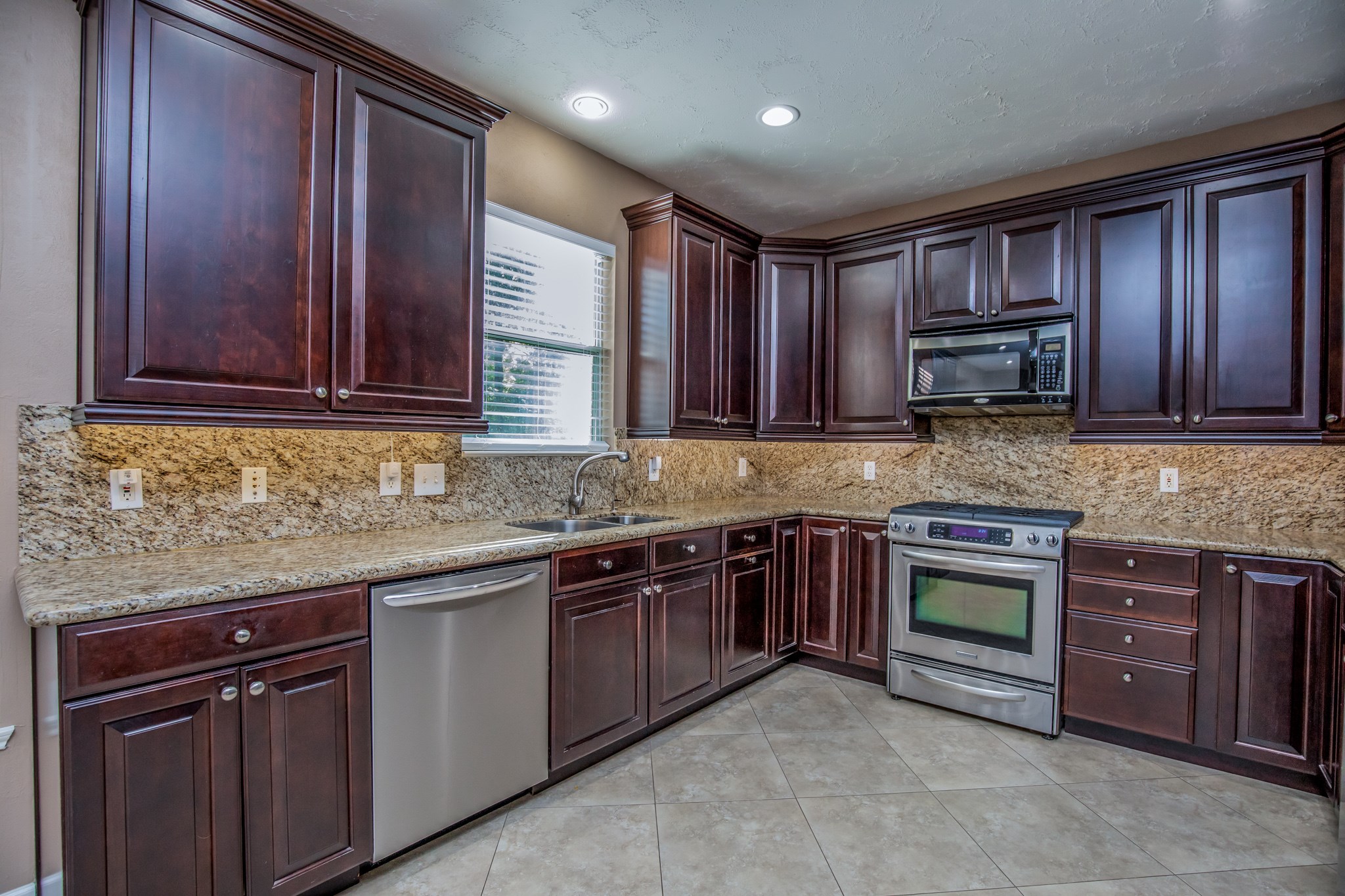 18 Bowie Bend Court Property Photo 19