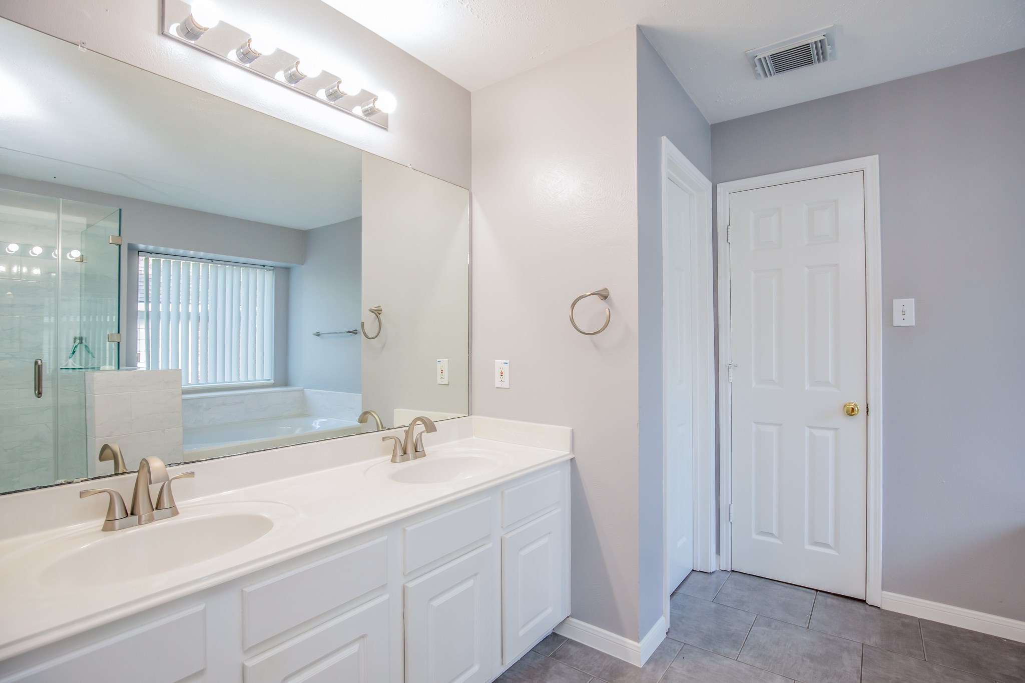 18 Bowie Bend Court Property Photo 28