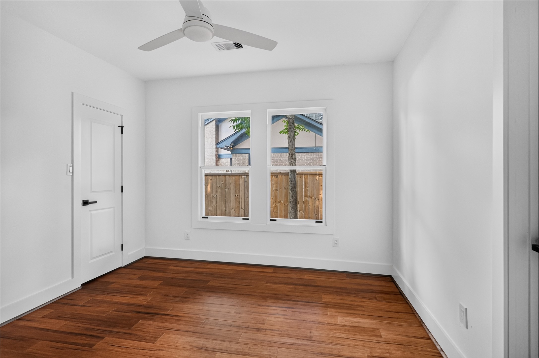 716 W Cottage Street Property Photo 33