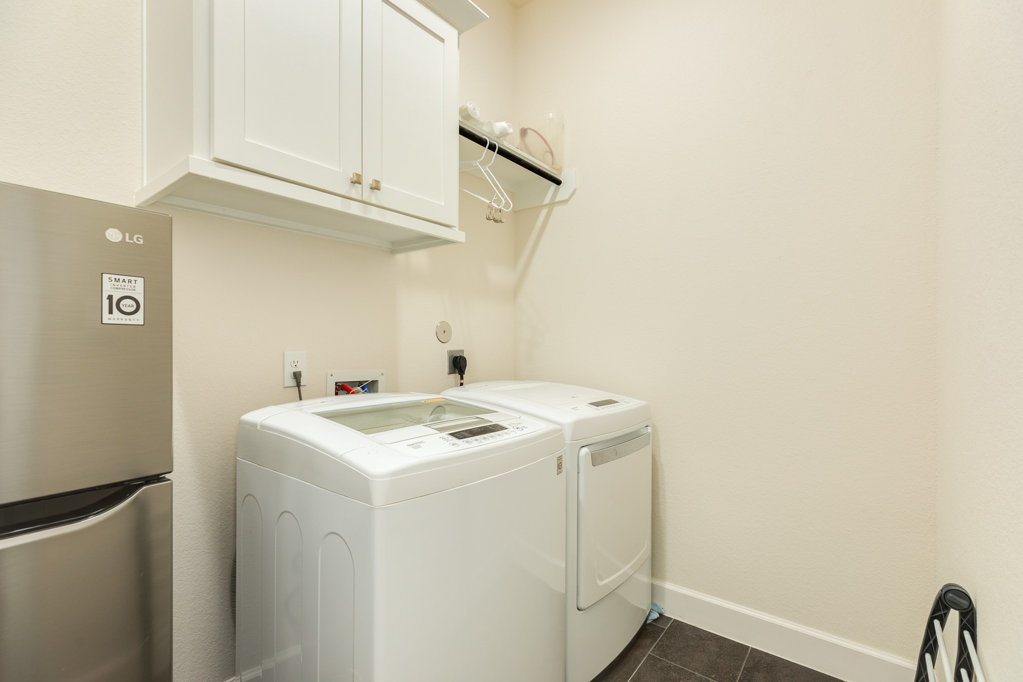 9538 Sanger Way Property Photo 12