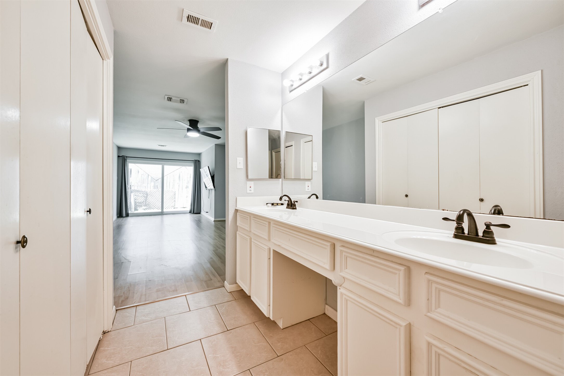 16927 Amidon Drive Property Photo 20