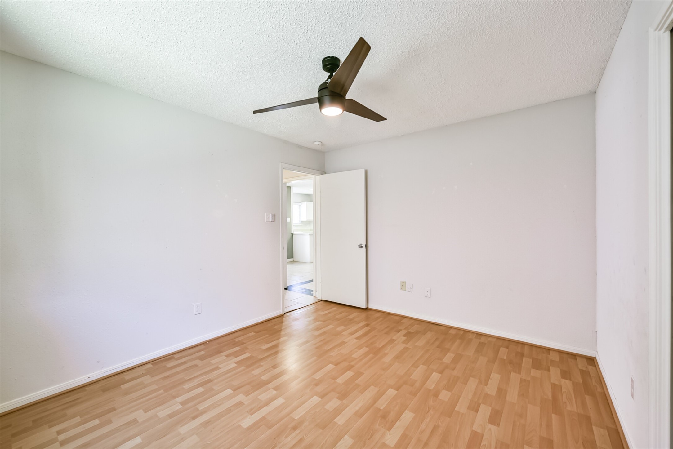 16927 Amidon Drive Property Photo 22