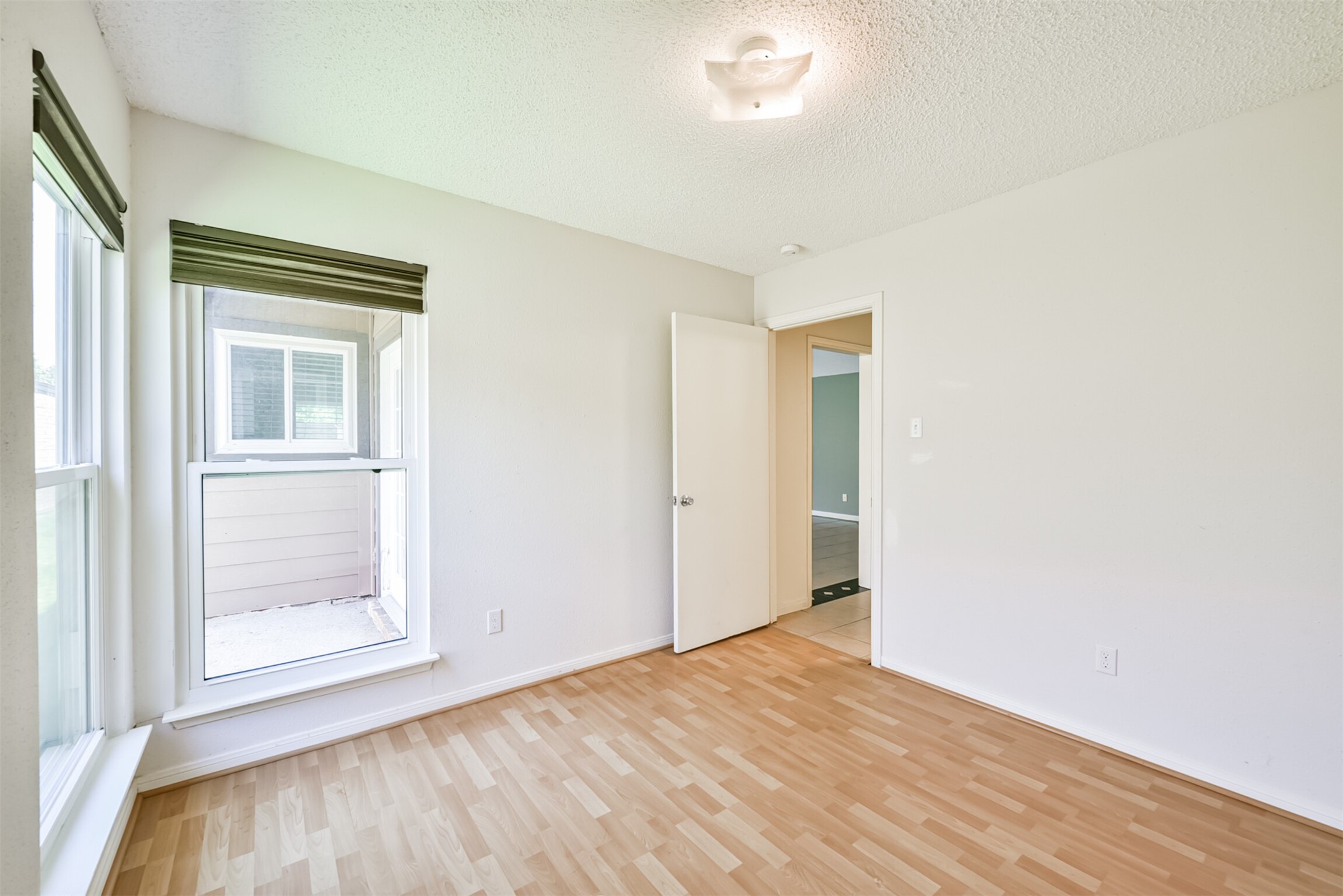 16927 Amidon Drive Property Photo 25