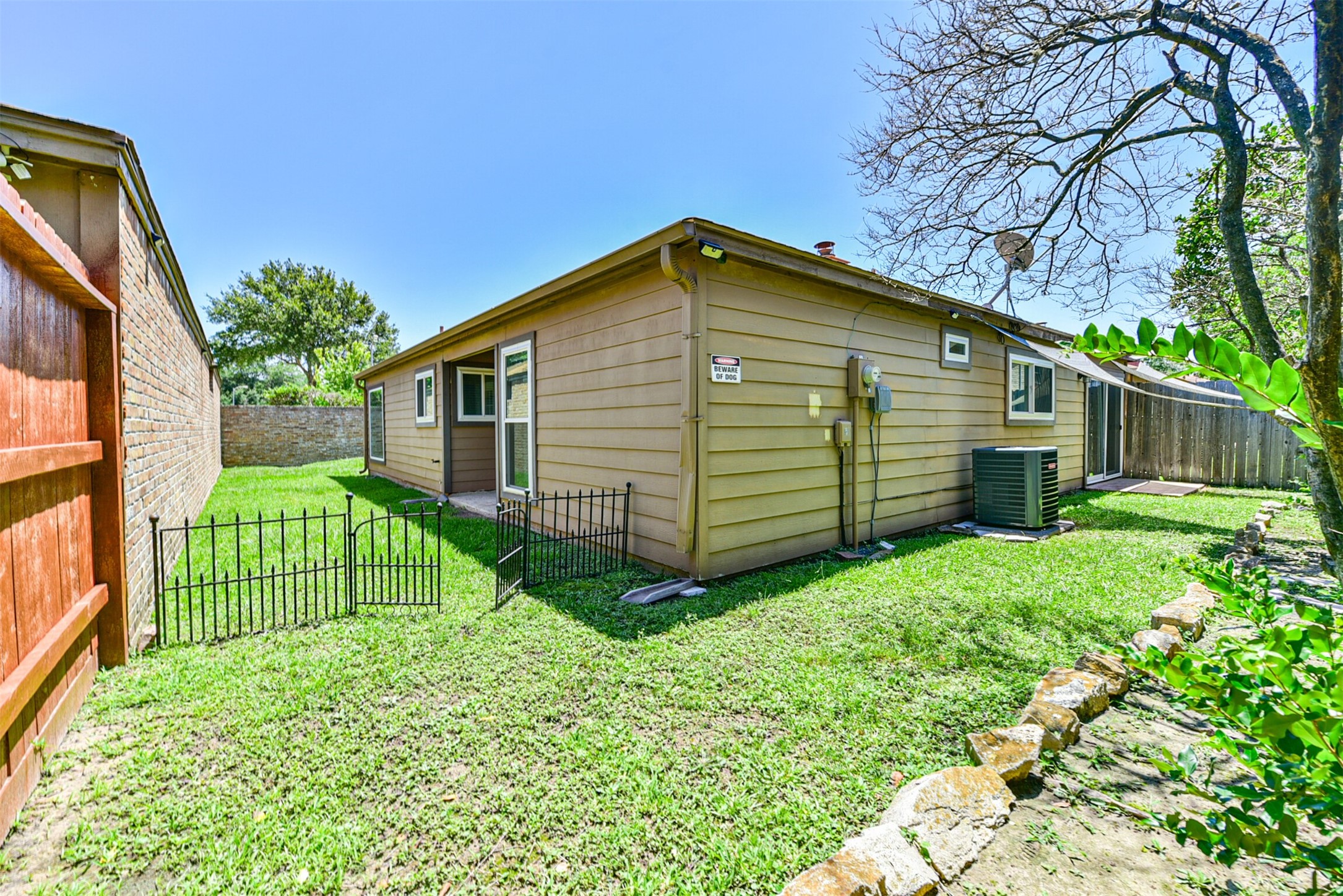 16927 Amidon Drive Property Photo 27