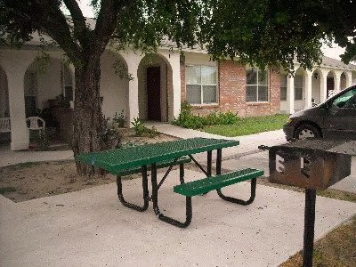 2300 Alamo St Property Photo 10
