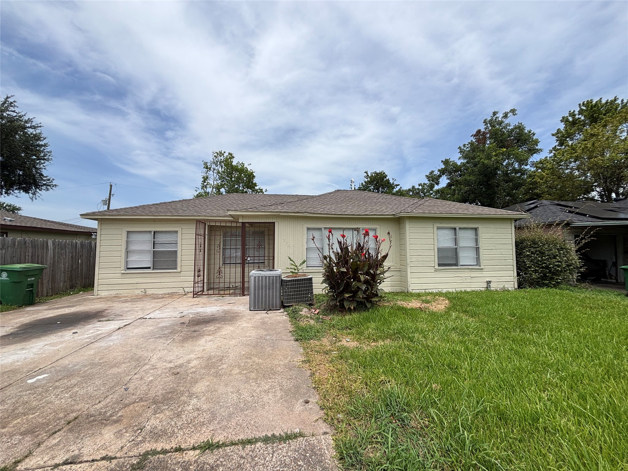 3521 Grassmere Street Property Photo 1