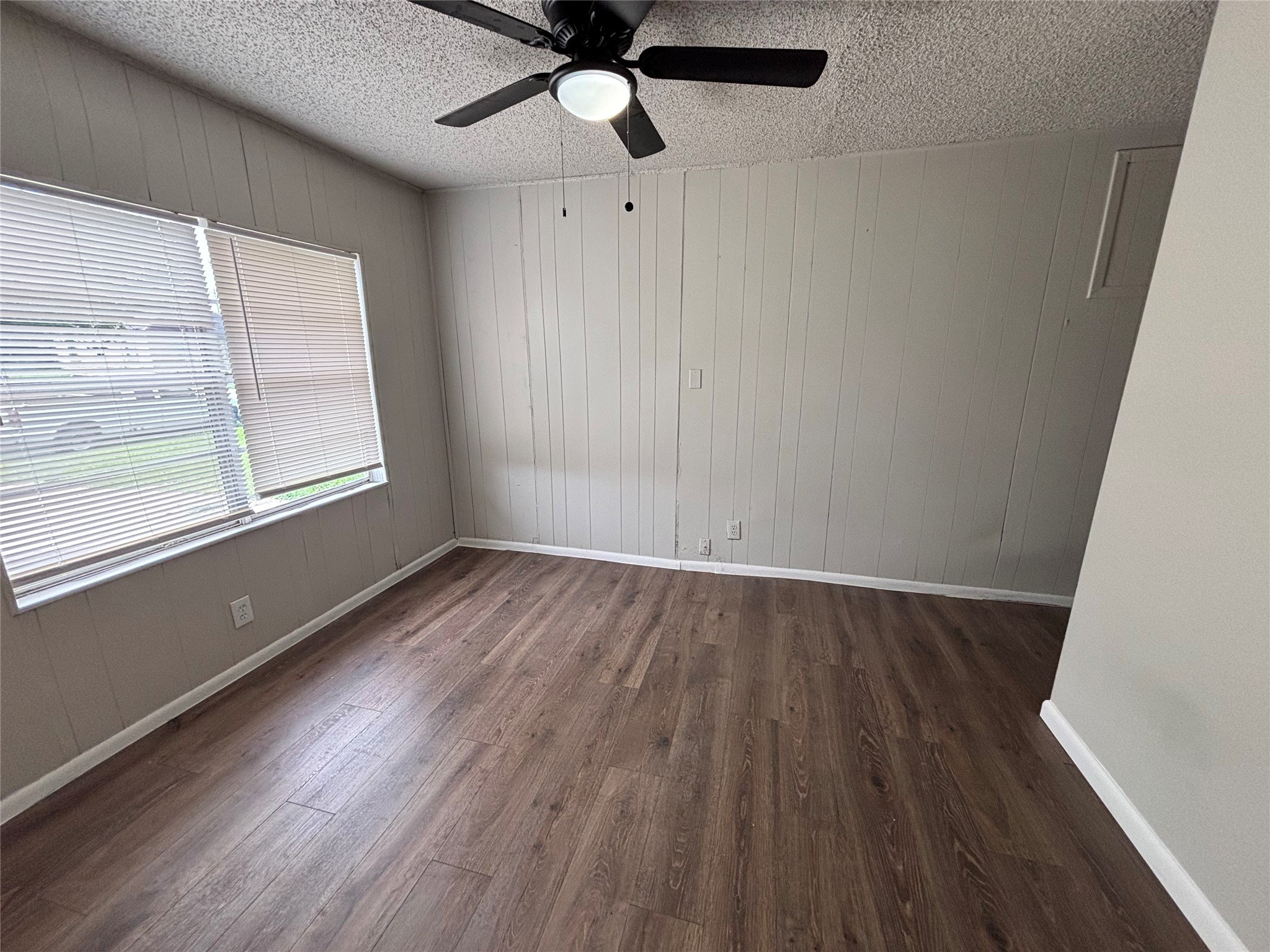 3521 Grassmere Street Property Photo 3