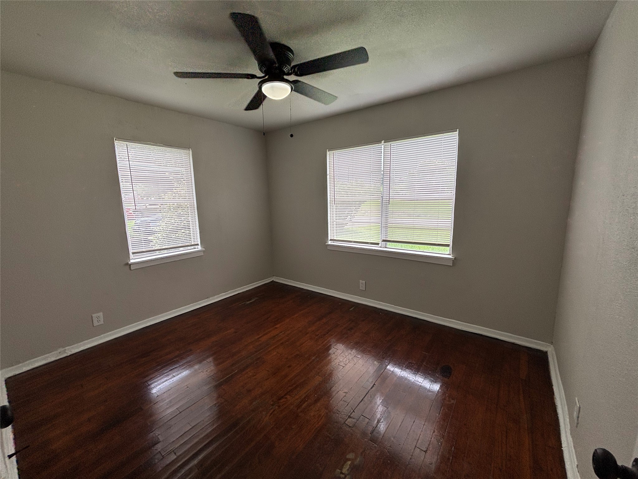 3521 Grassmere Street Property Photo 7