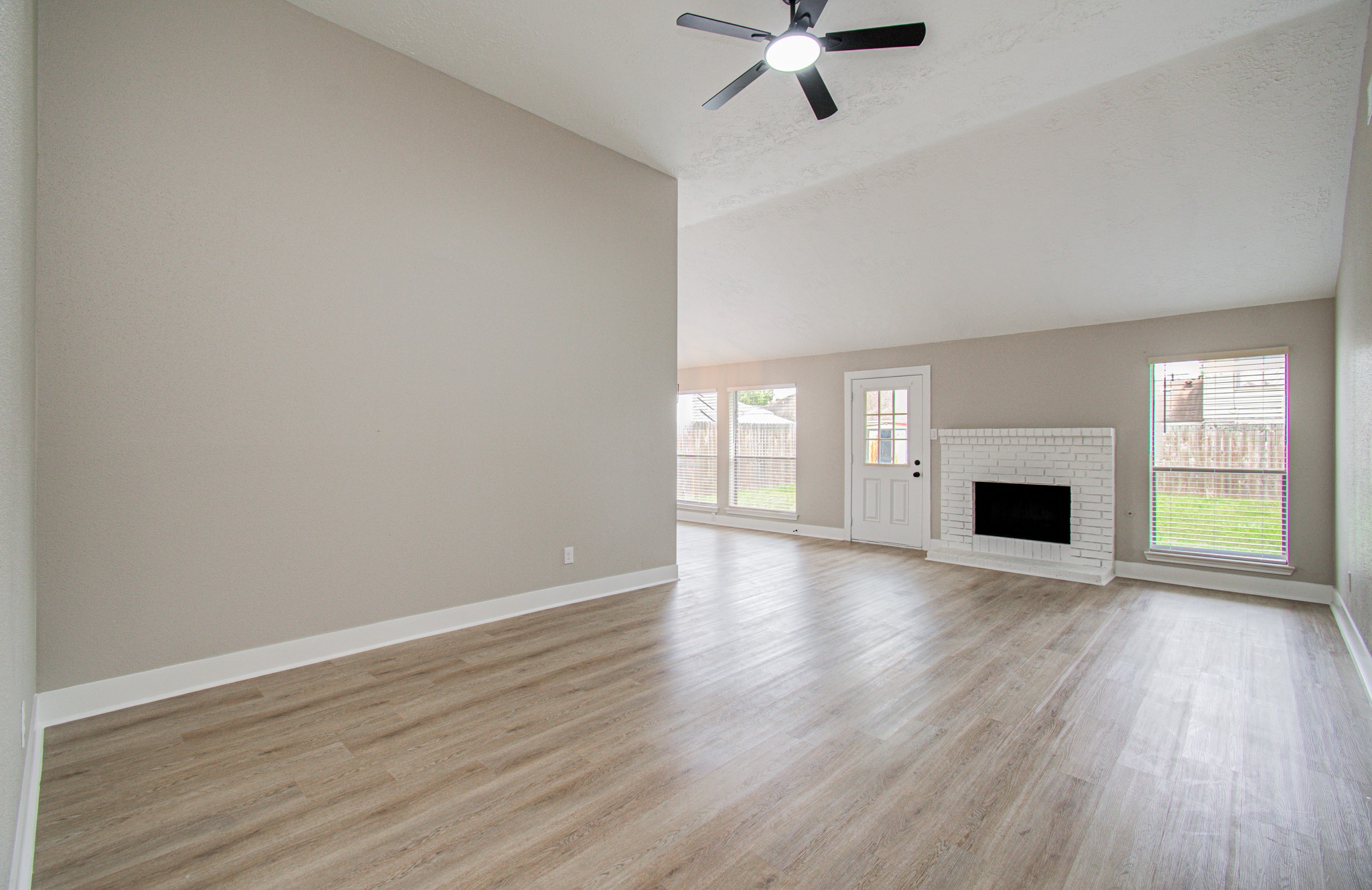 7510 Cavesson Drive Property Photo 3