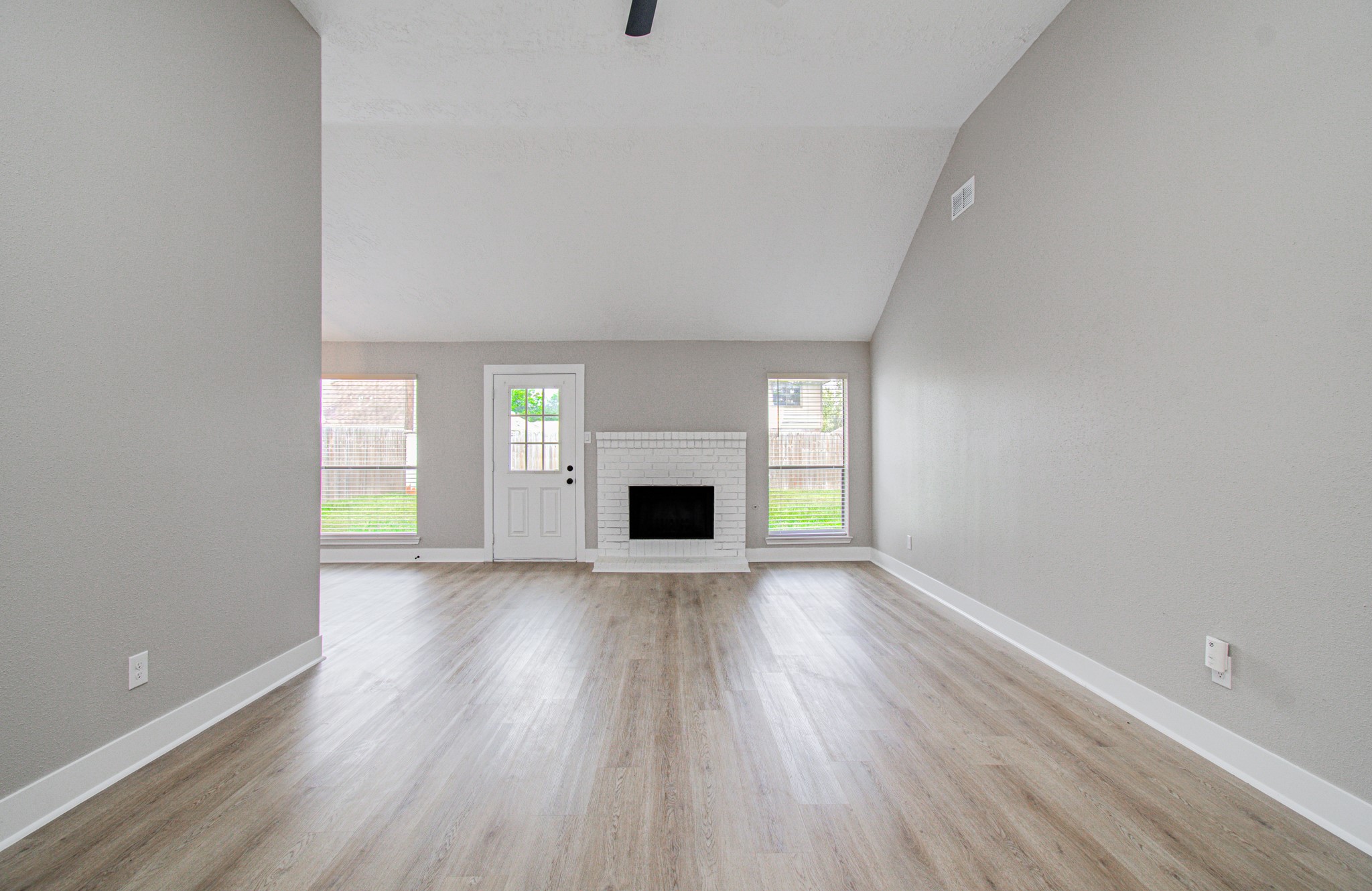 7510 Cavesson Drive Property Photo 9