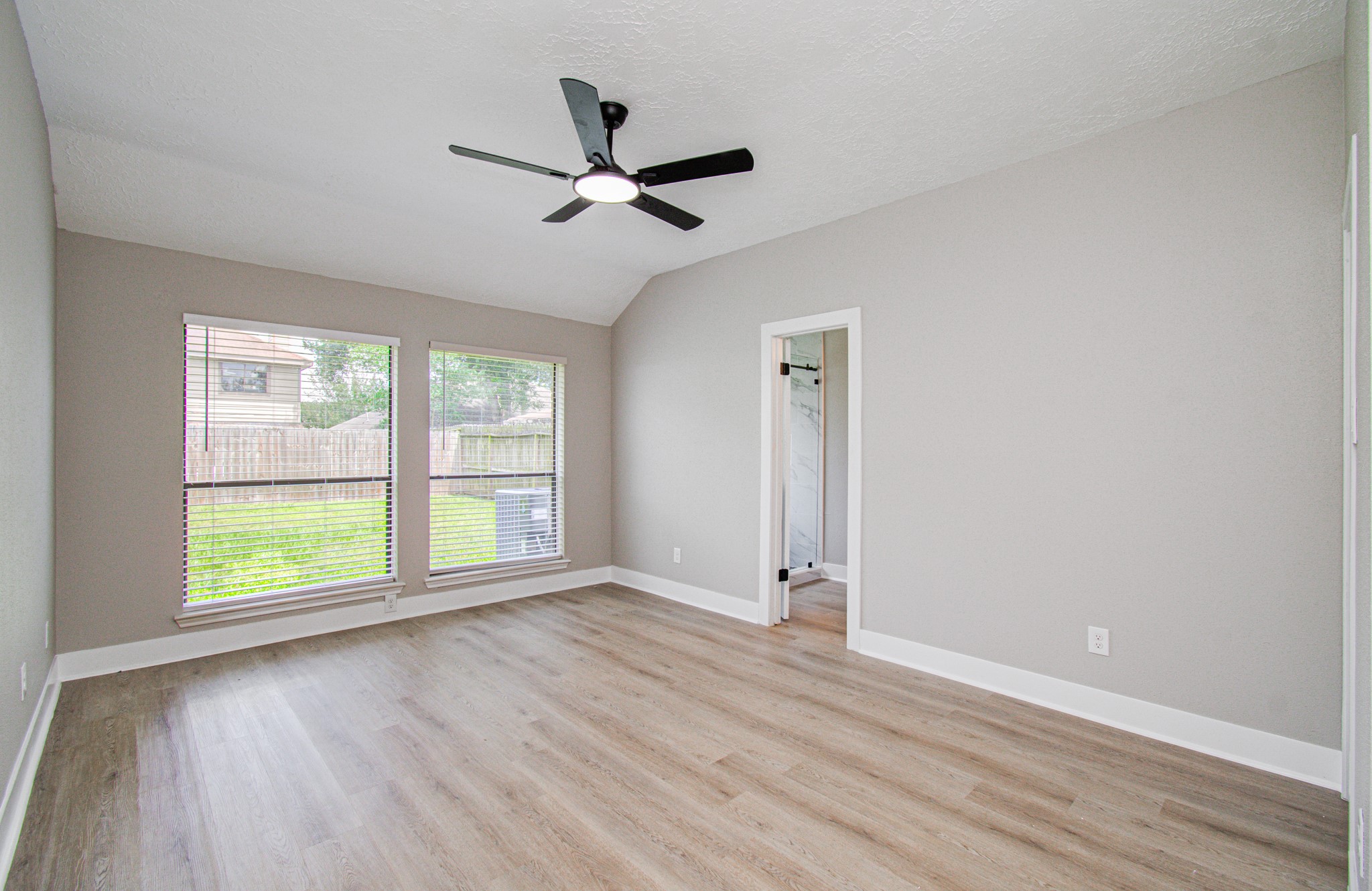 7510 Cavesson Drive Property Photo 17
