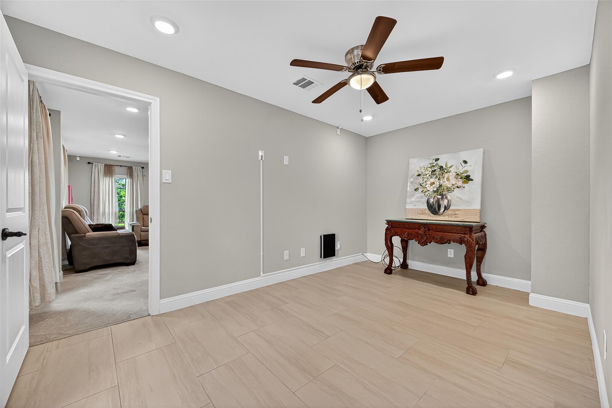 29902 E Hawthorne Drive, Spring Tx 77386 Property Photo 8