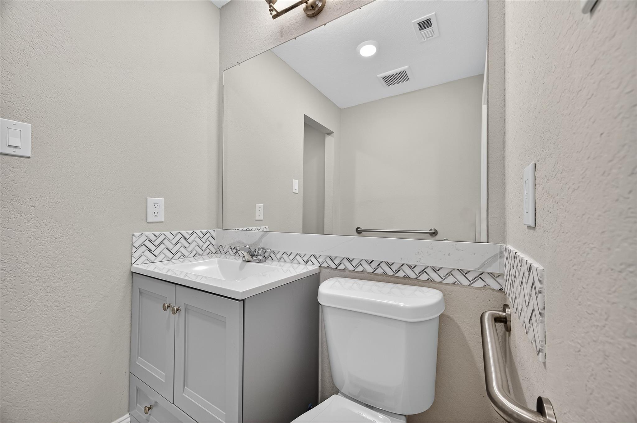 29902 E Hawthorne Drive, Spring Tx 77386 Property Photo 22
