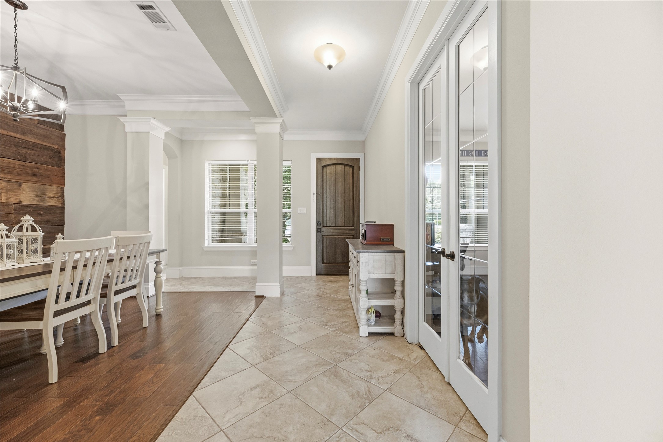 5414 Lake Hill Farm Way Property Photo 8