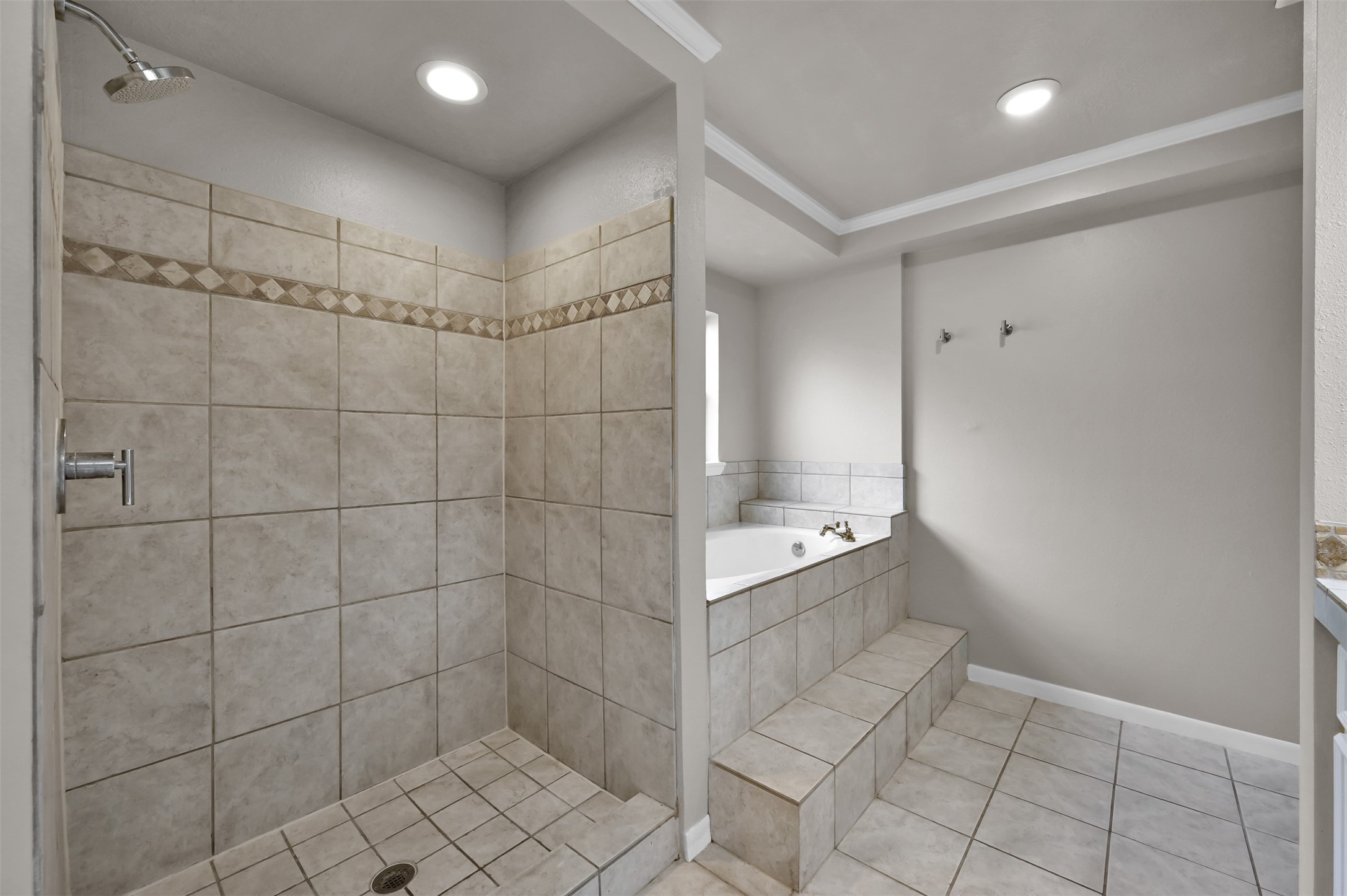 100 Harbour Town Drive Property Photo 12