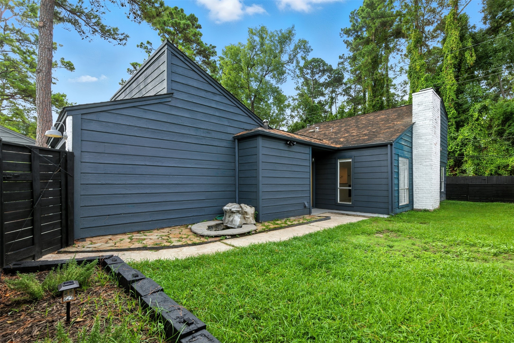 13215 Ravensway Drive Property Photo 2
