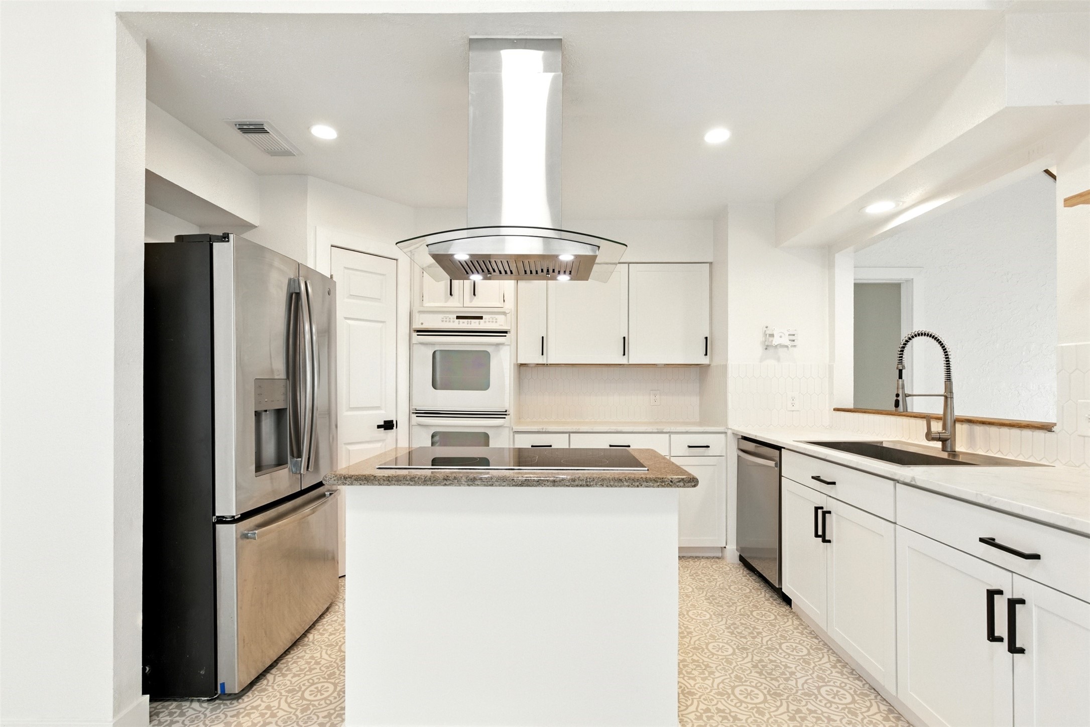13215 Ravensway Drive Property Photo 10
