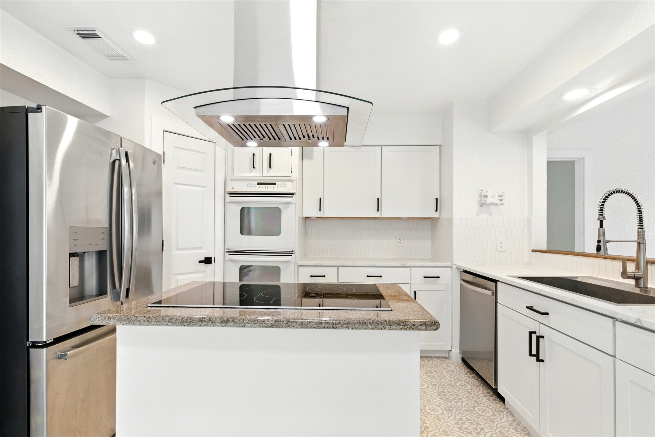 13215 Ravensway Drive Property Photo 11