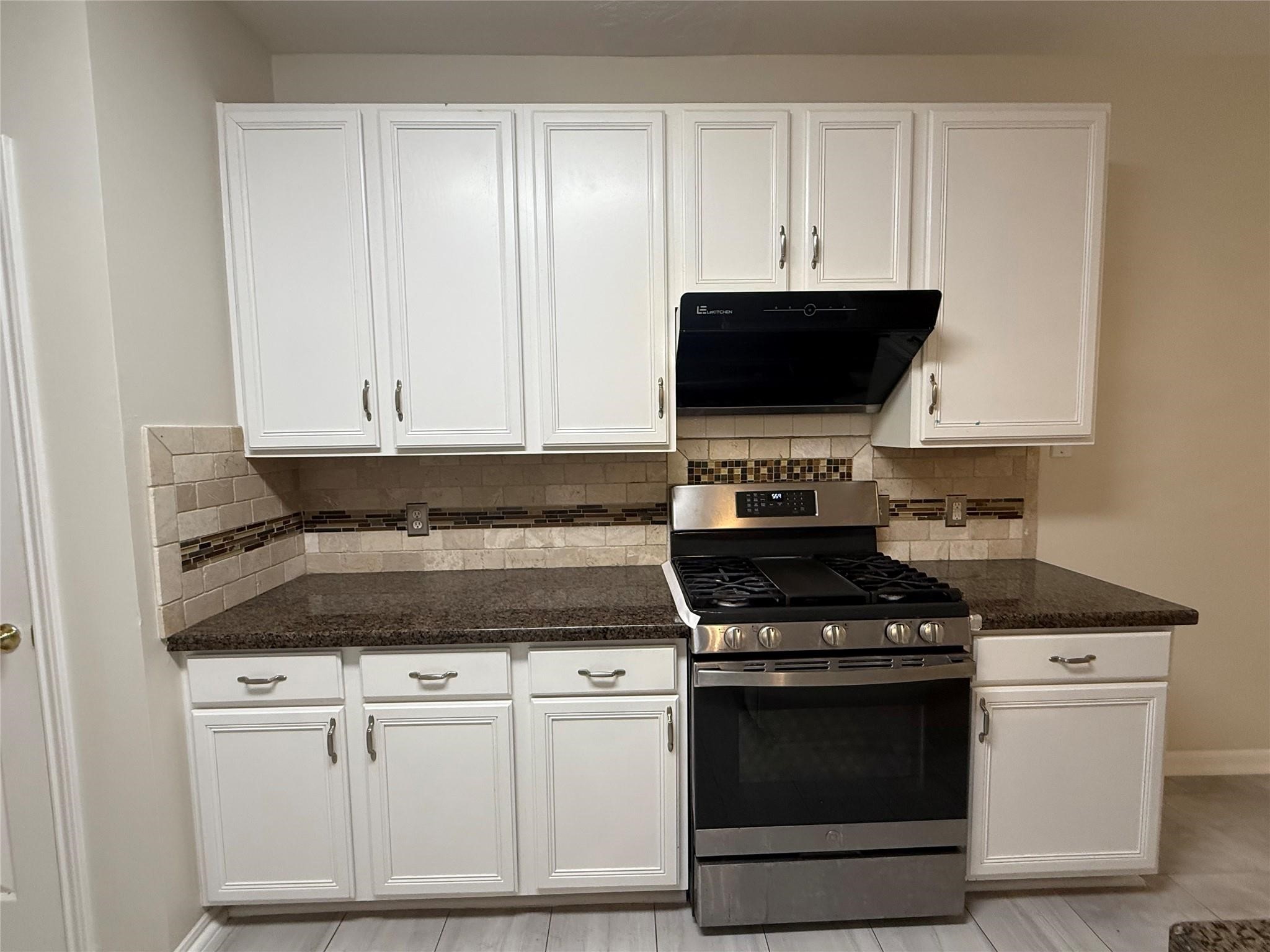 12919 Deer Cove Lane Property Photo 9