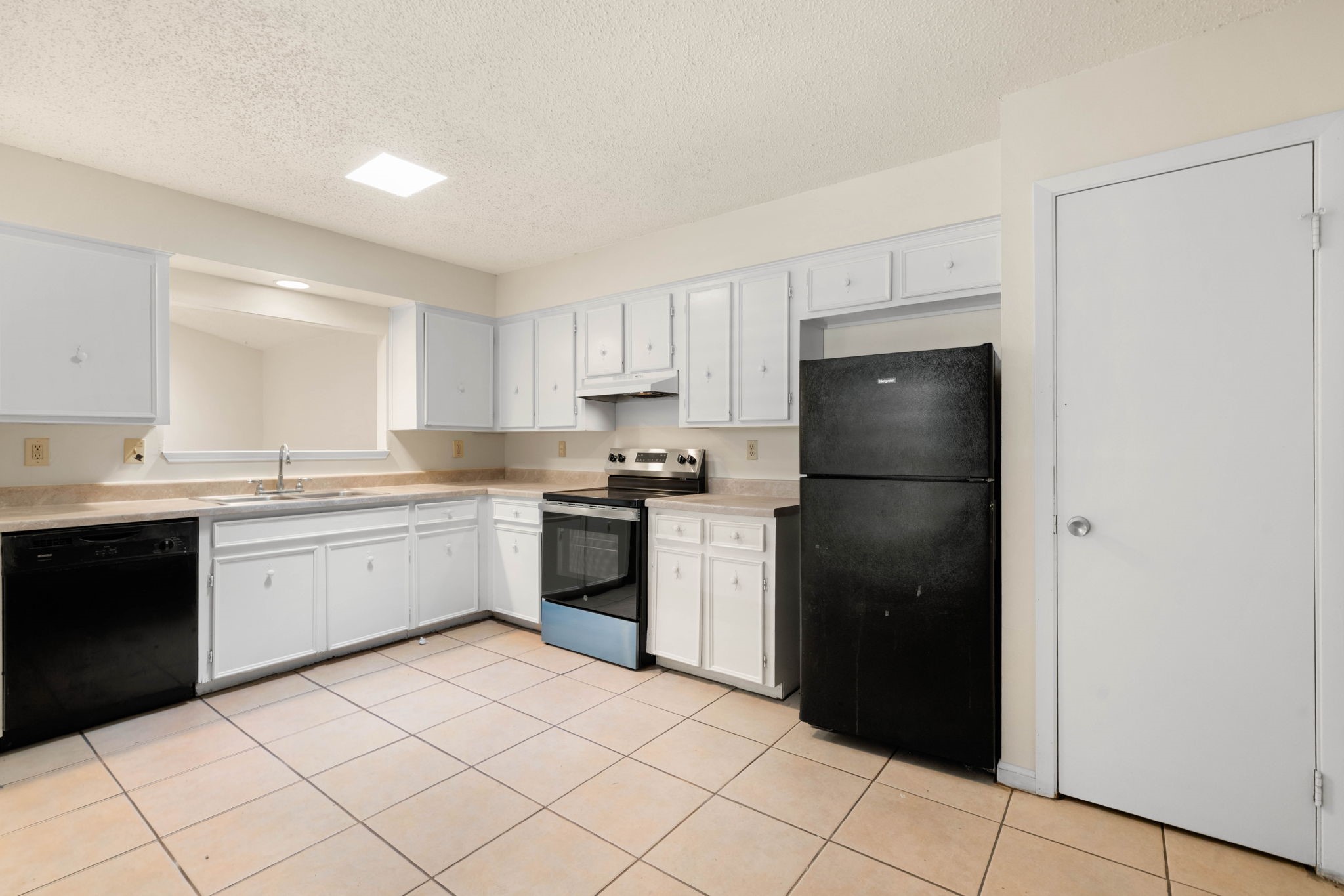 5918 Maco Street Property Photo 5