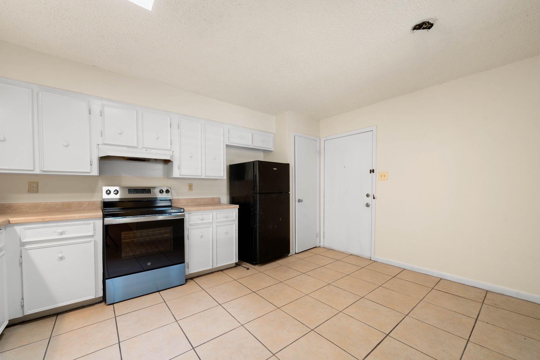 5918 Maco Street Property Photo 6