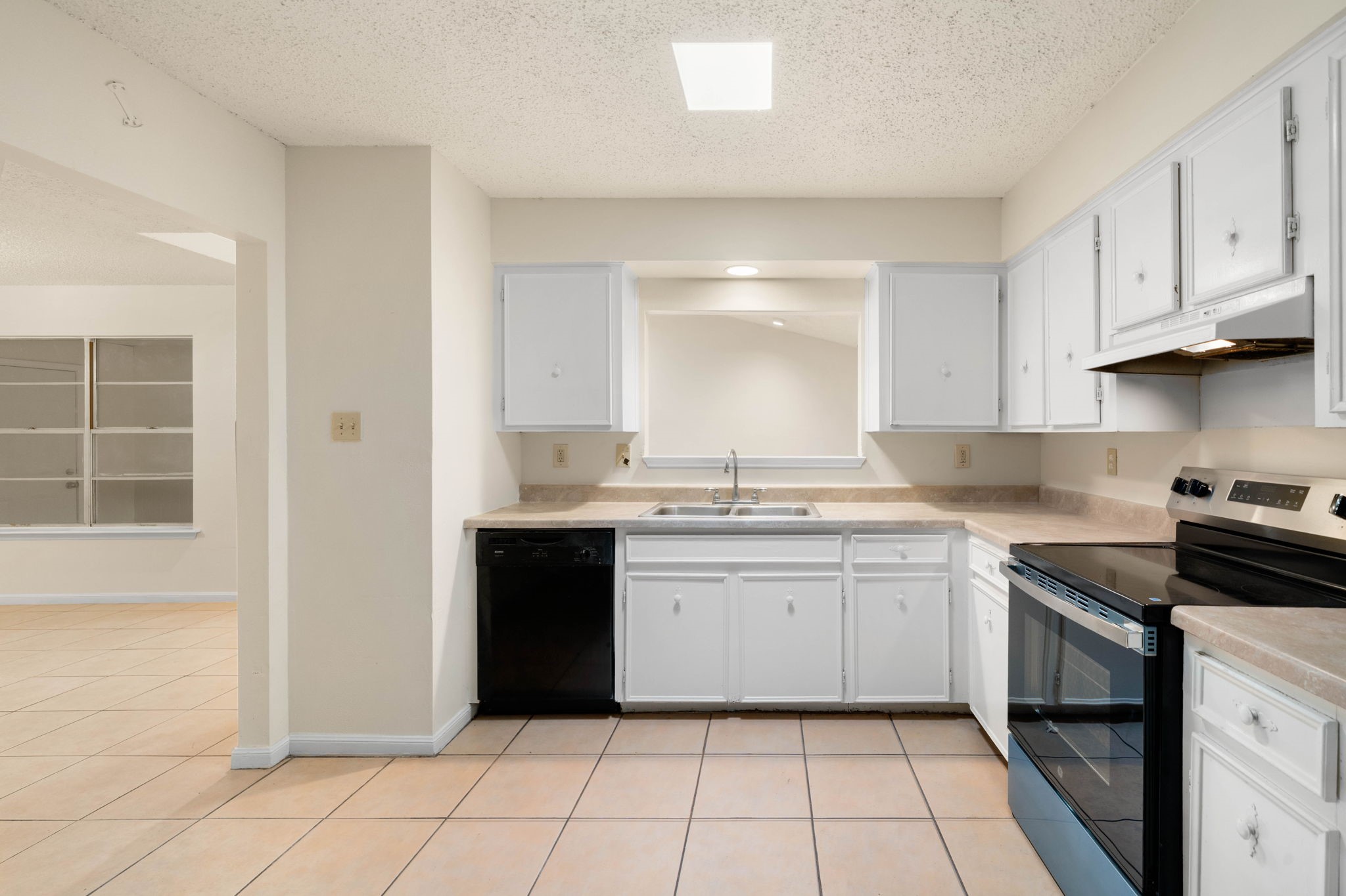 5918 Maco Street Property Photo 7