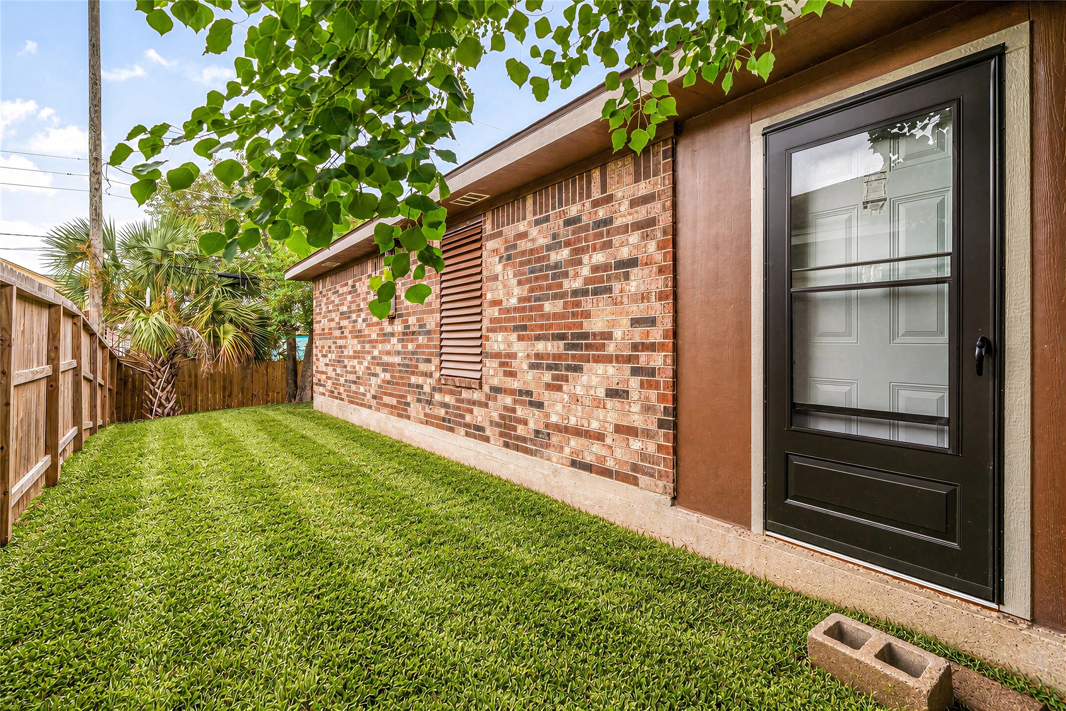 5918 Maco Street Property Photo 23