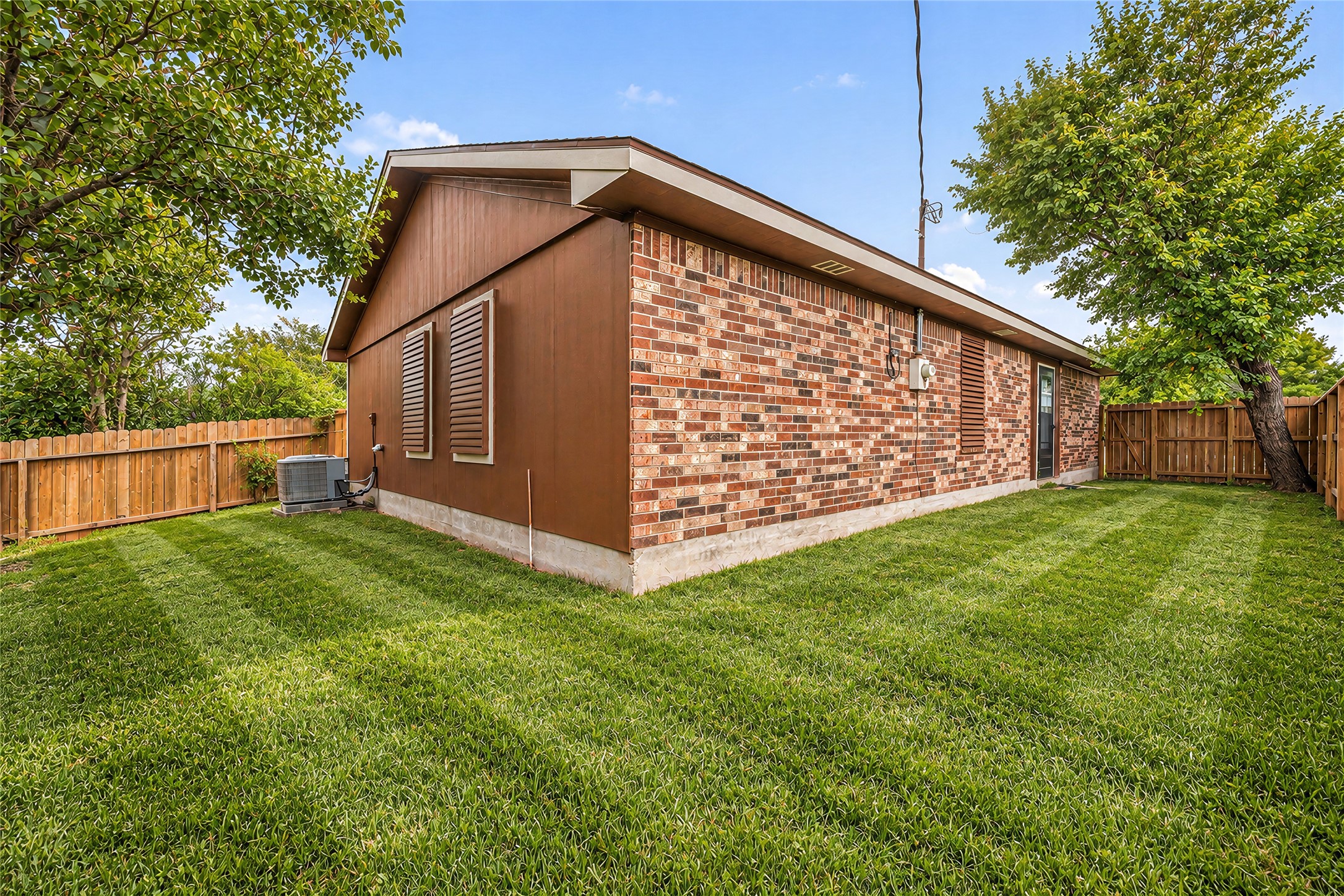 5918 Maco Street Property Photo 25