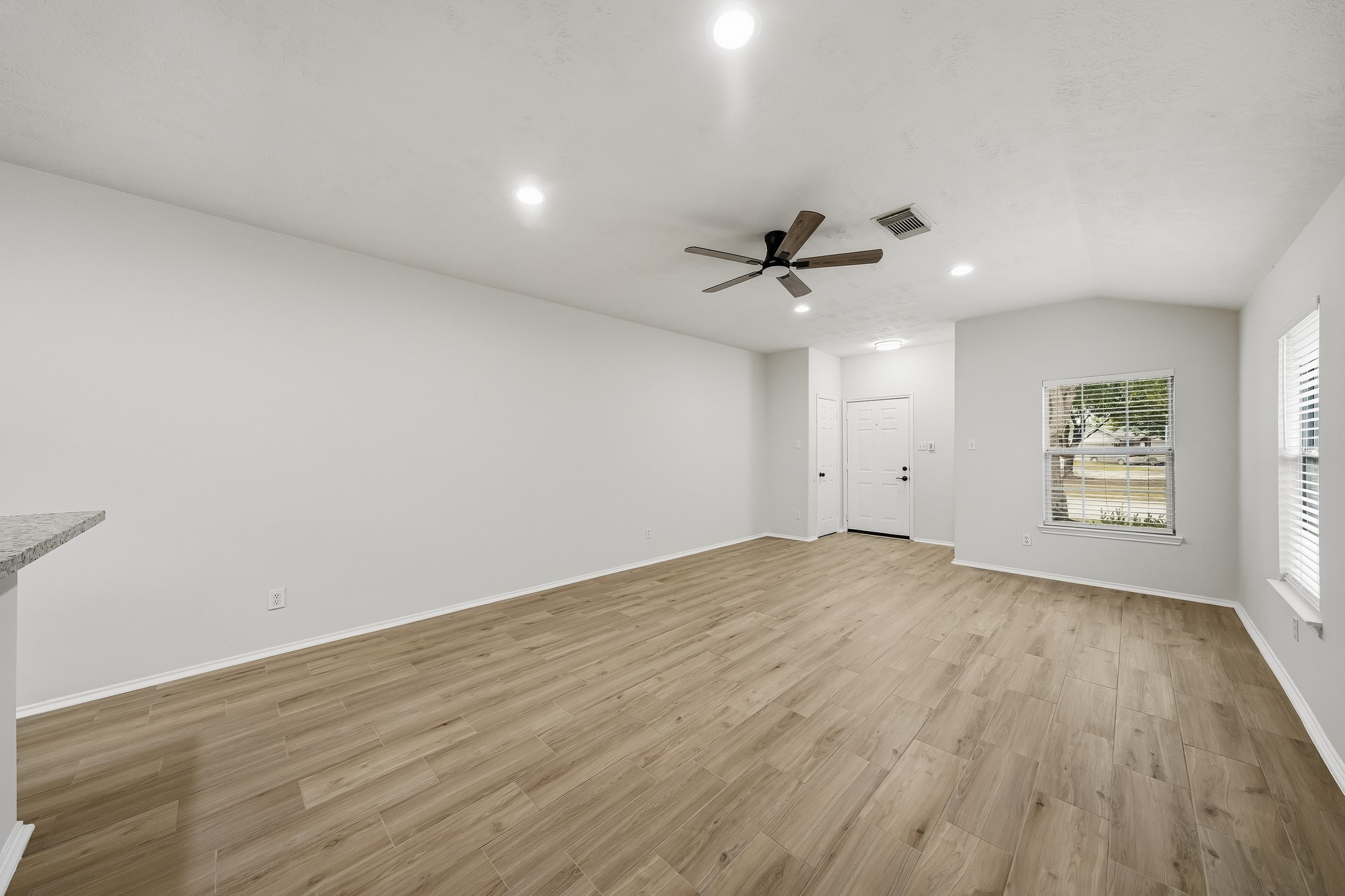 18151 Sorrell Oaks Circle Property Photo 7