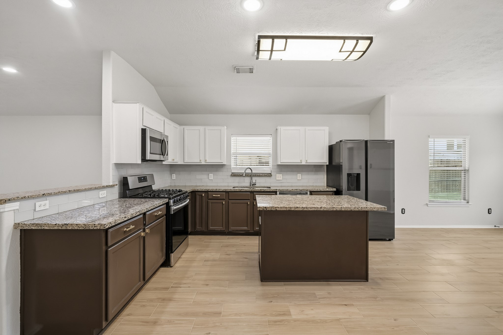 18151 Sorrell Oaks Circle Property Photo 10