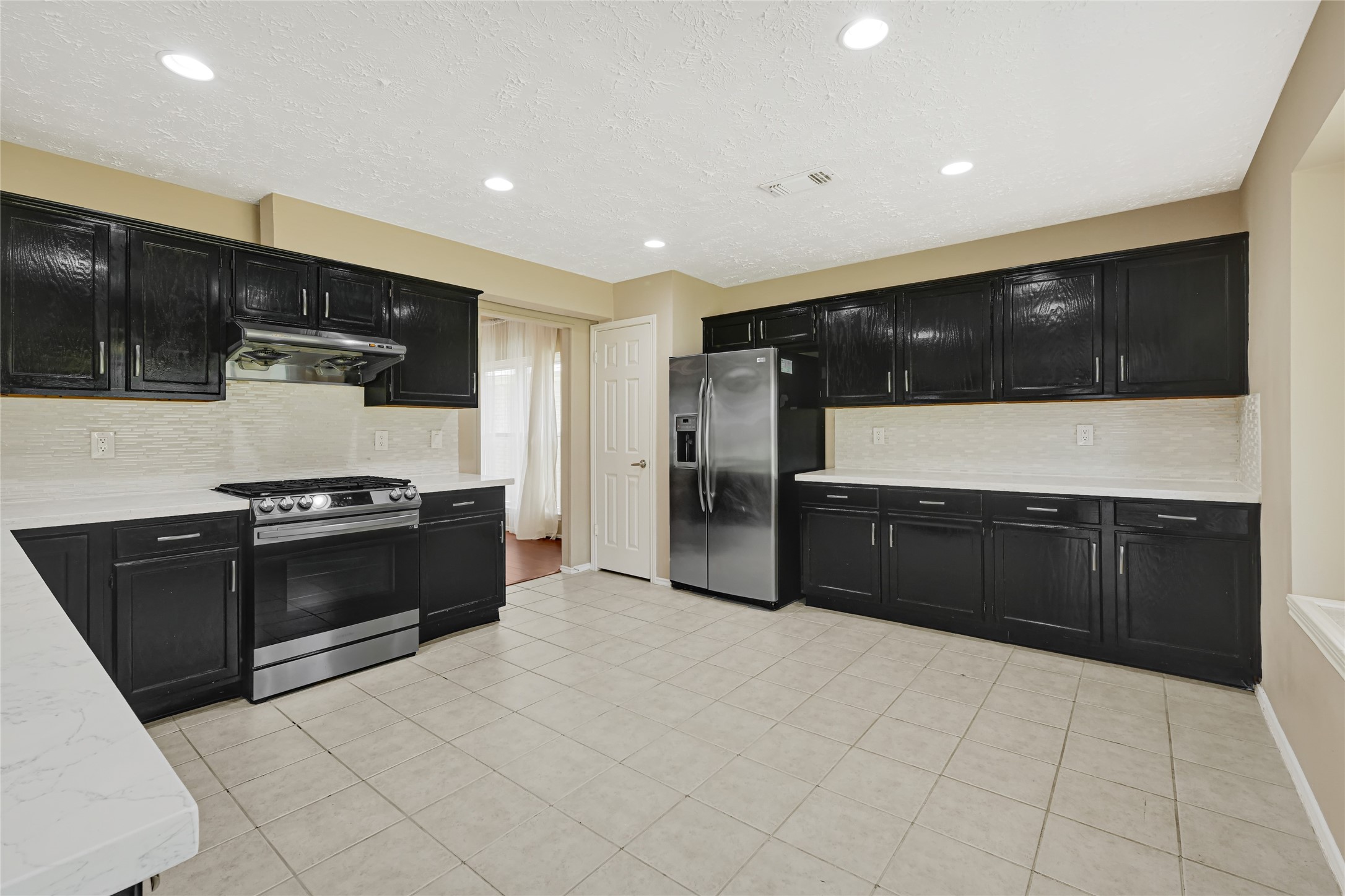 3510 Honey Creek Drive Property Photo 6