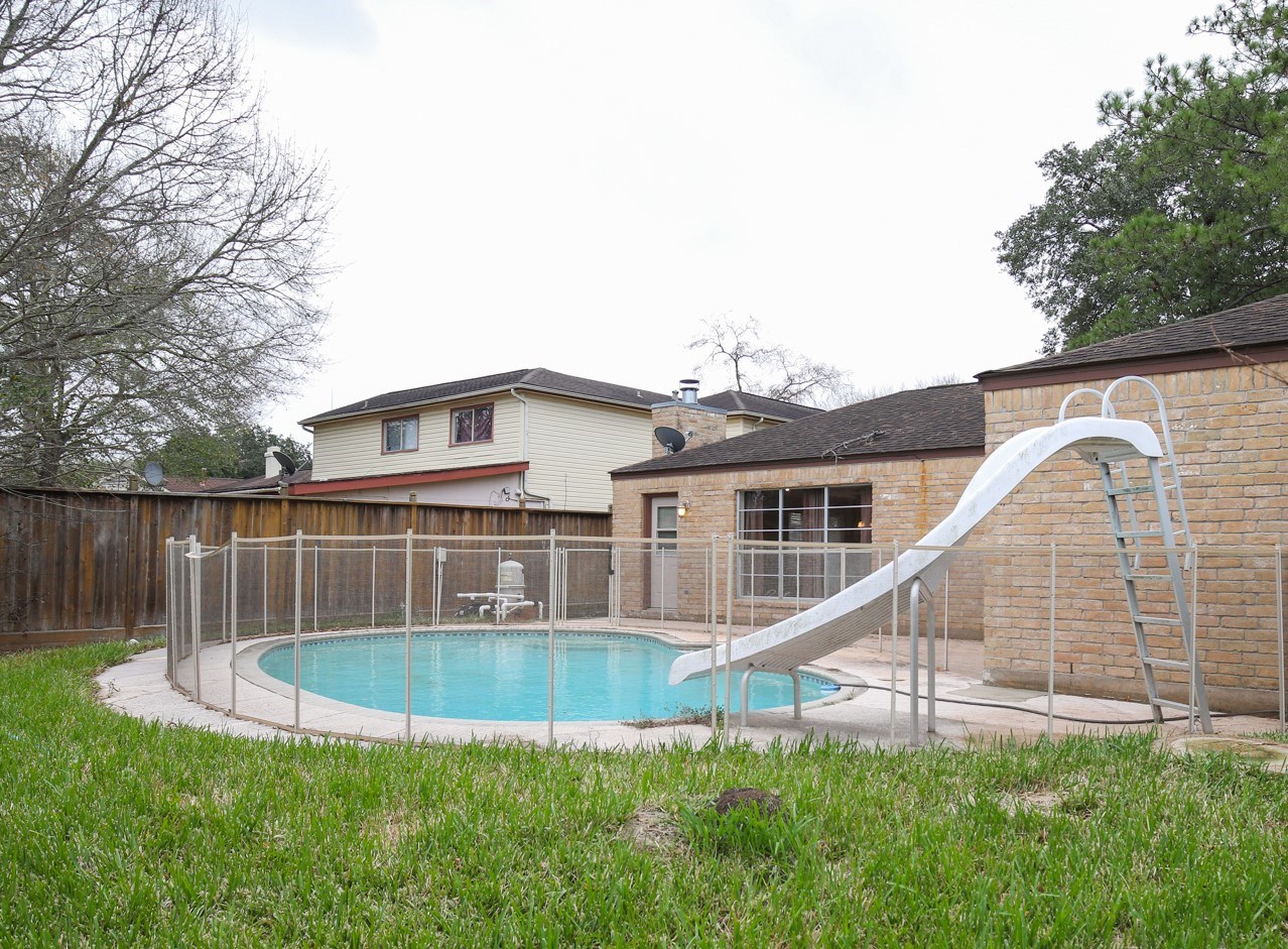 2330 Ridgemont Drive Property Photo 1