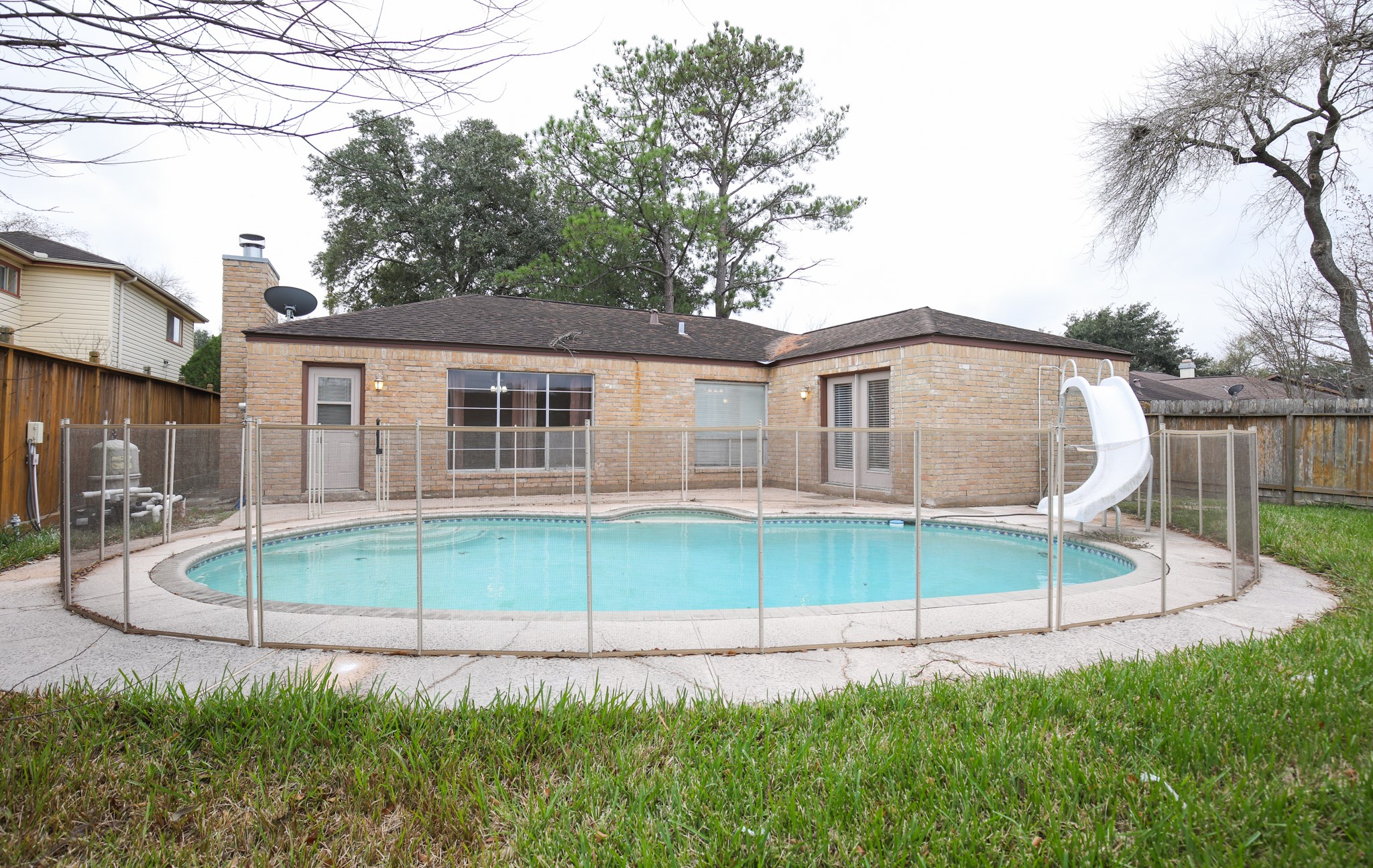 2330 Ridgemont Drive Property Photo 3
