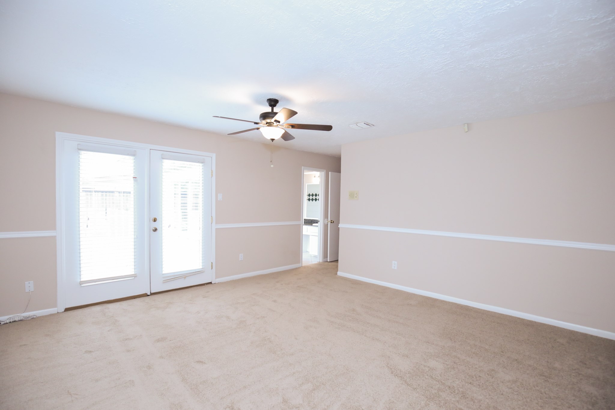 2330 Ridgemont Drive Property Photo 22