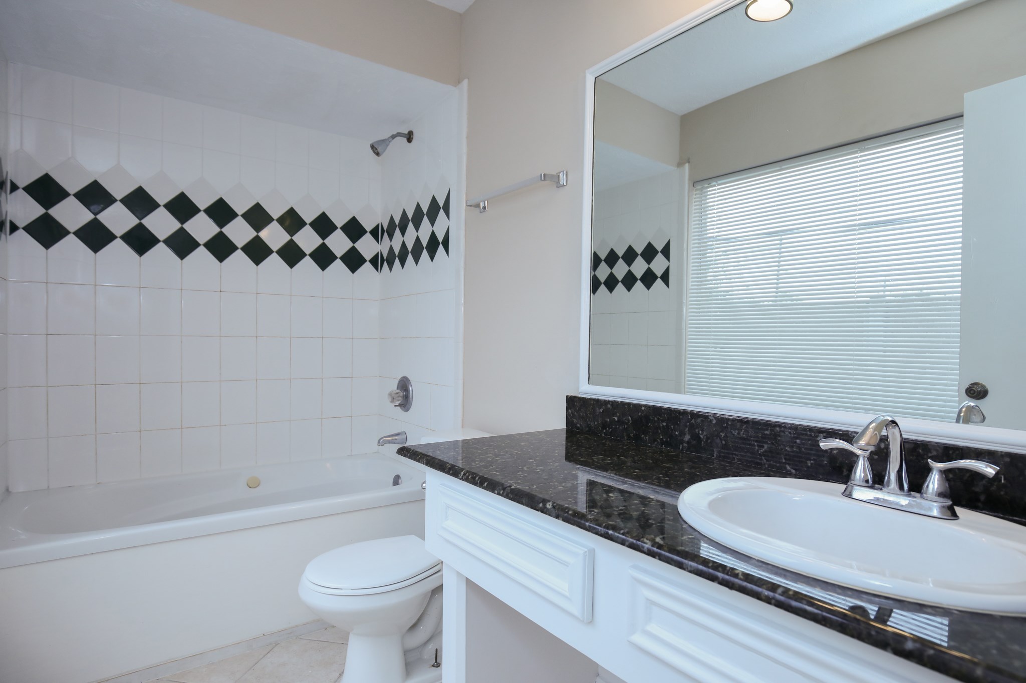 2330 Ridgemont Drive Property Photo 23