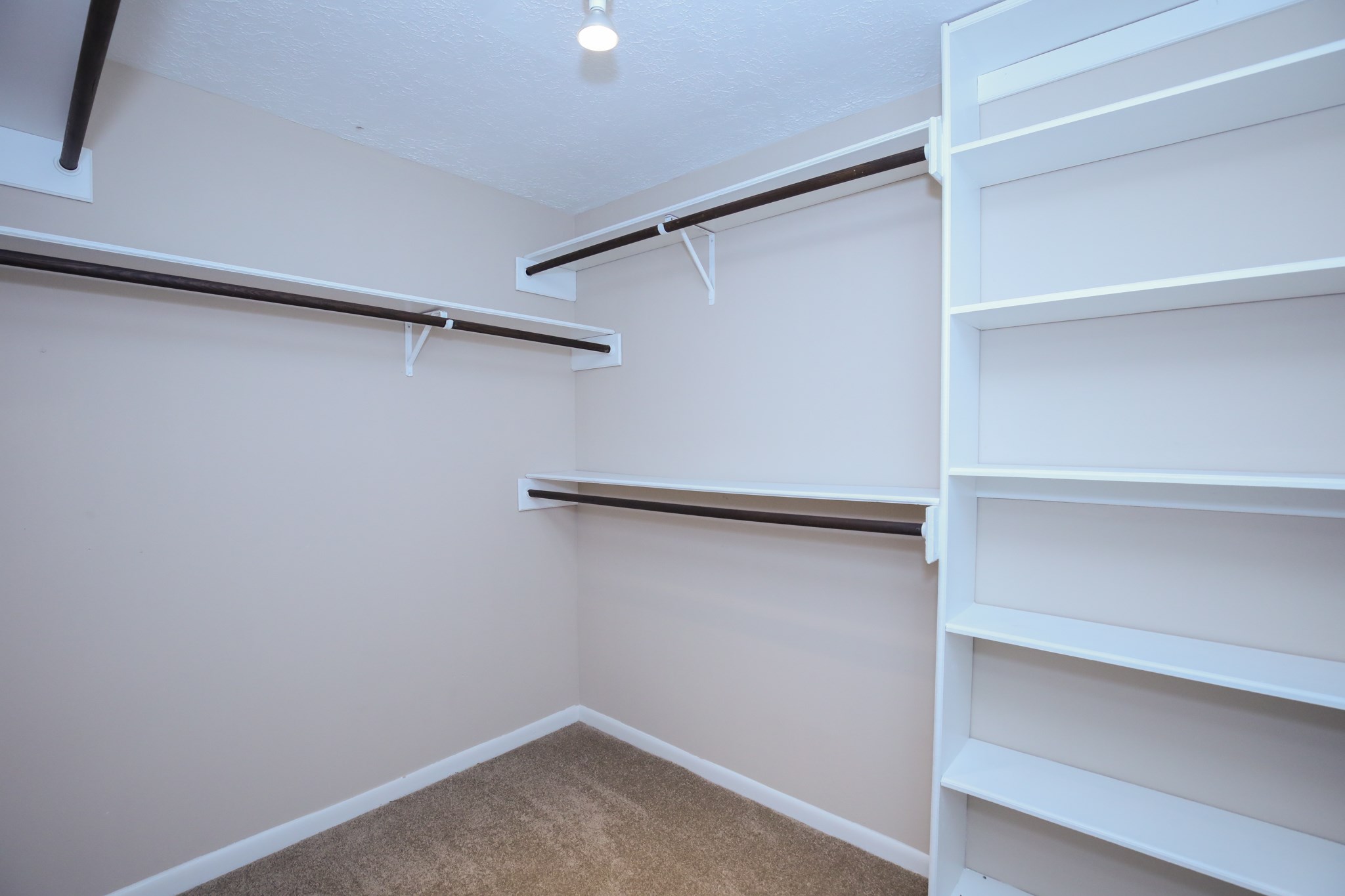 2330 Ridgemont Drive Property Photo 26