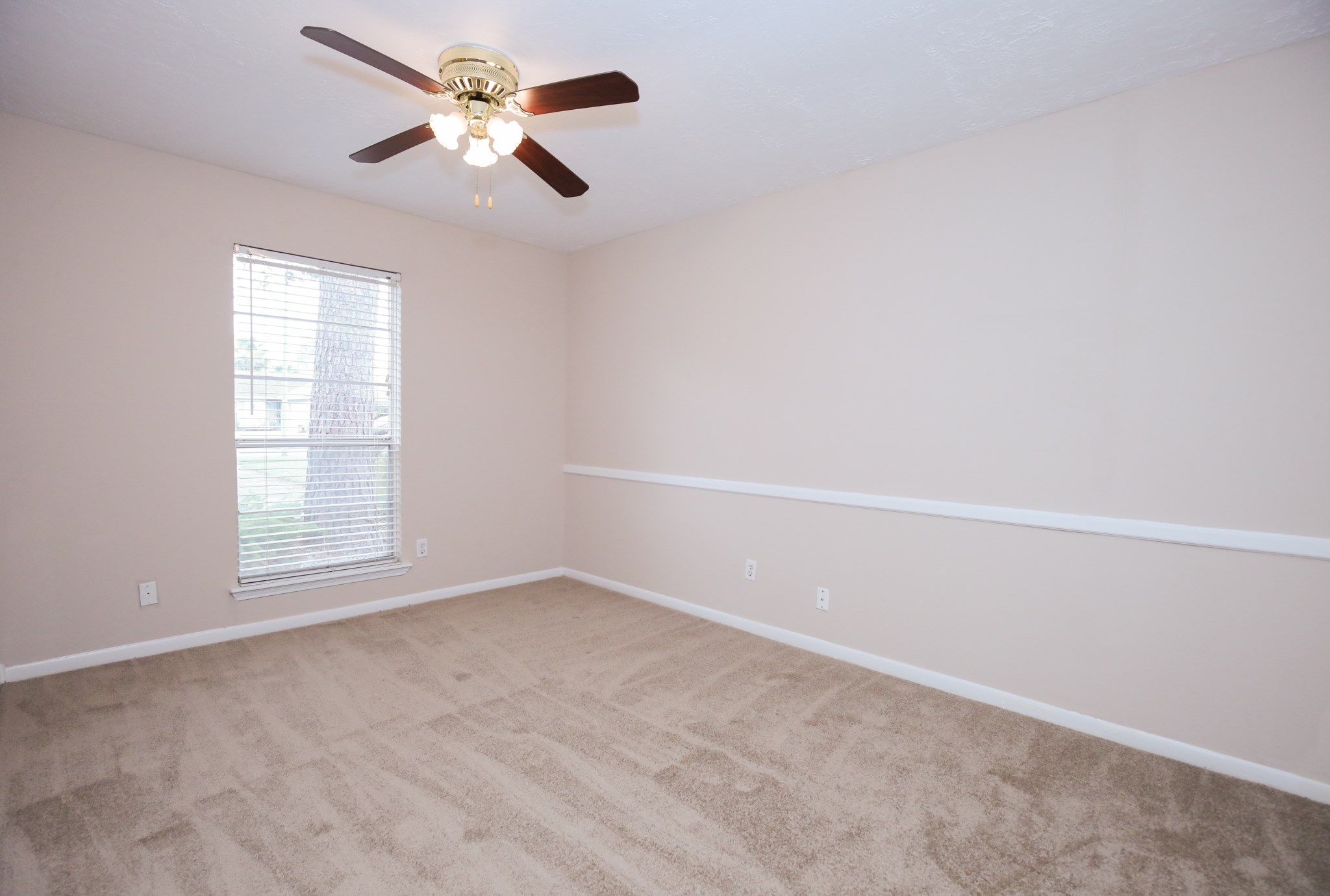 2330 Ridgemont Drive Property Photo 28