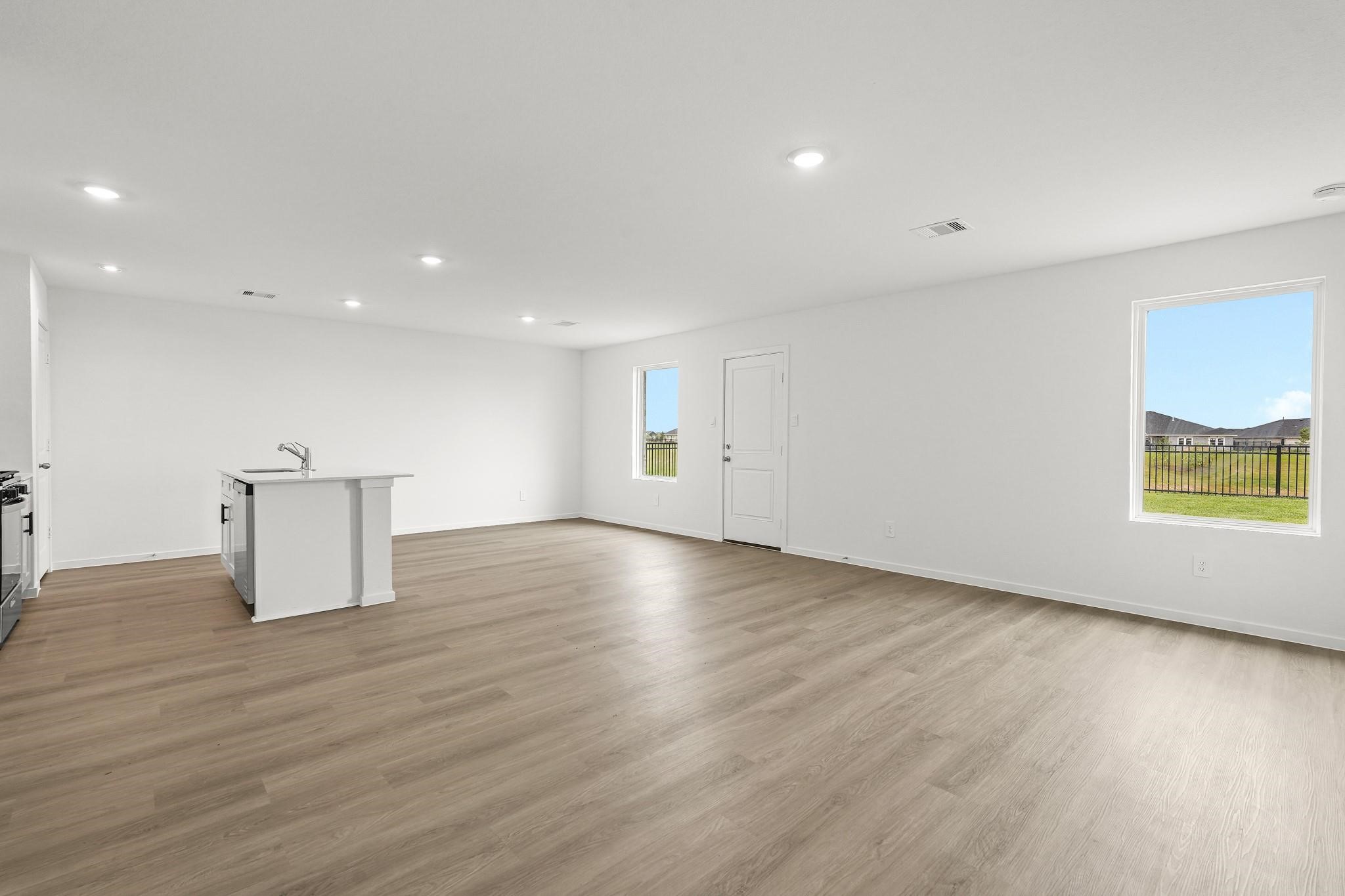 3028 Nori Shores Drive Property Photo 5