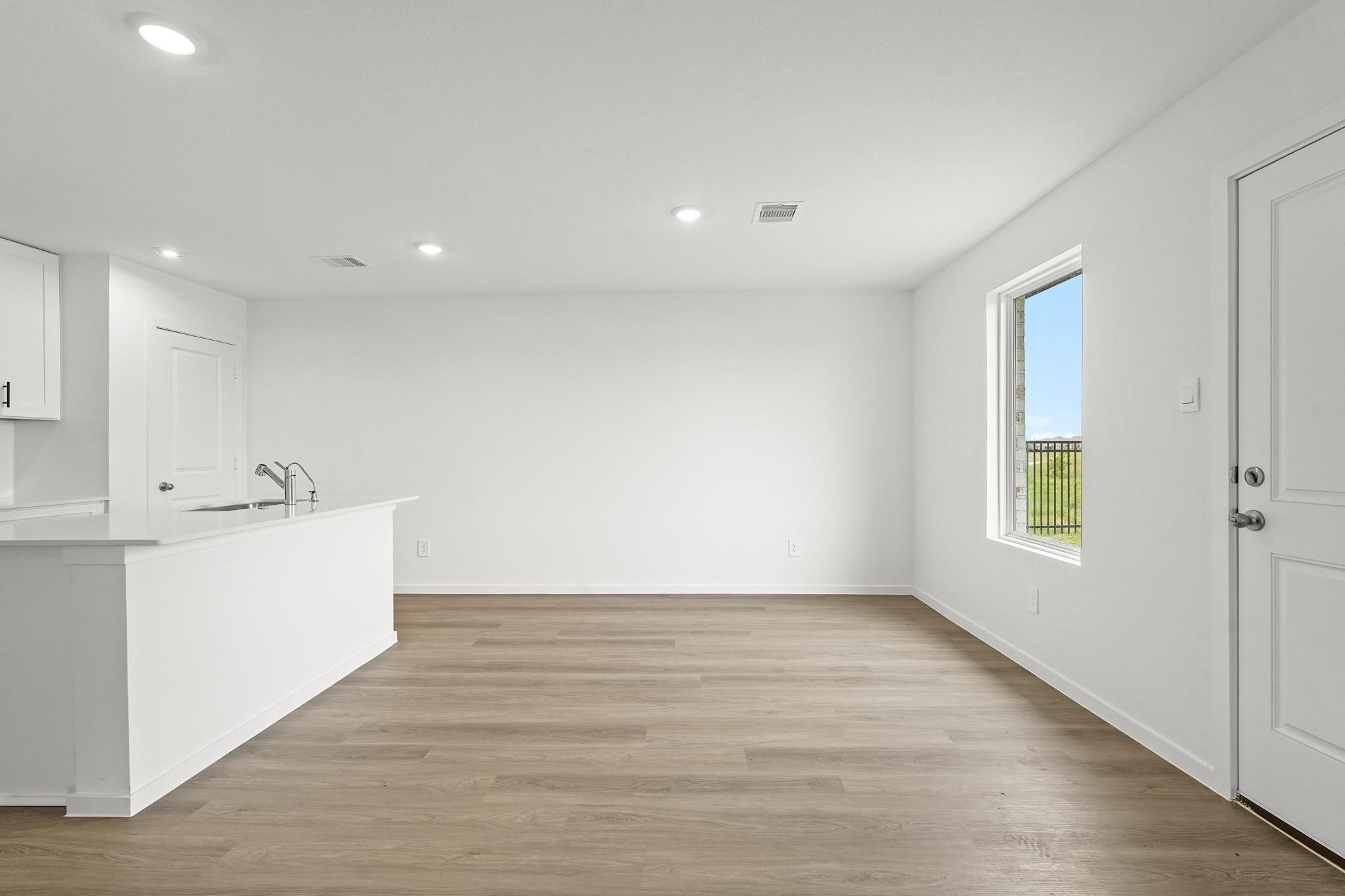 3028 Nori Shores Drive Property Photo 6