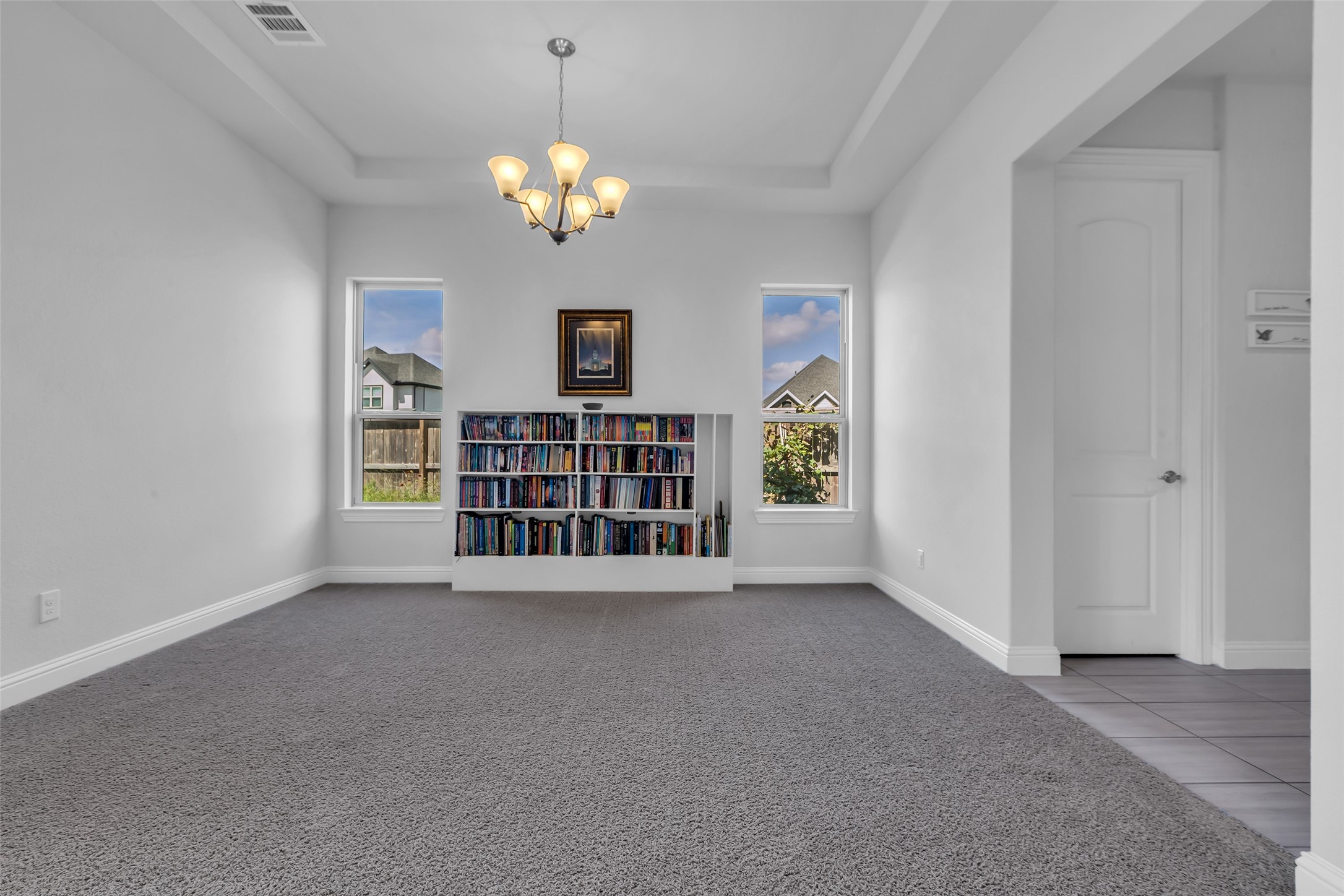 423 Round Top Street Property Photo 8