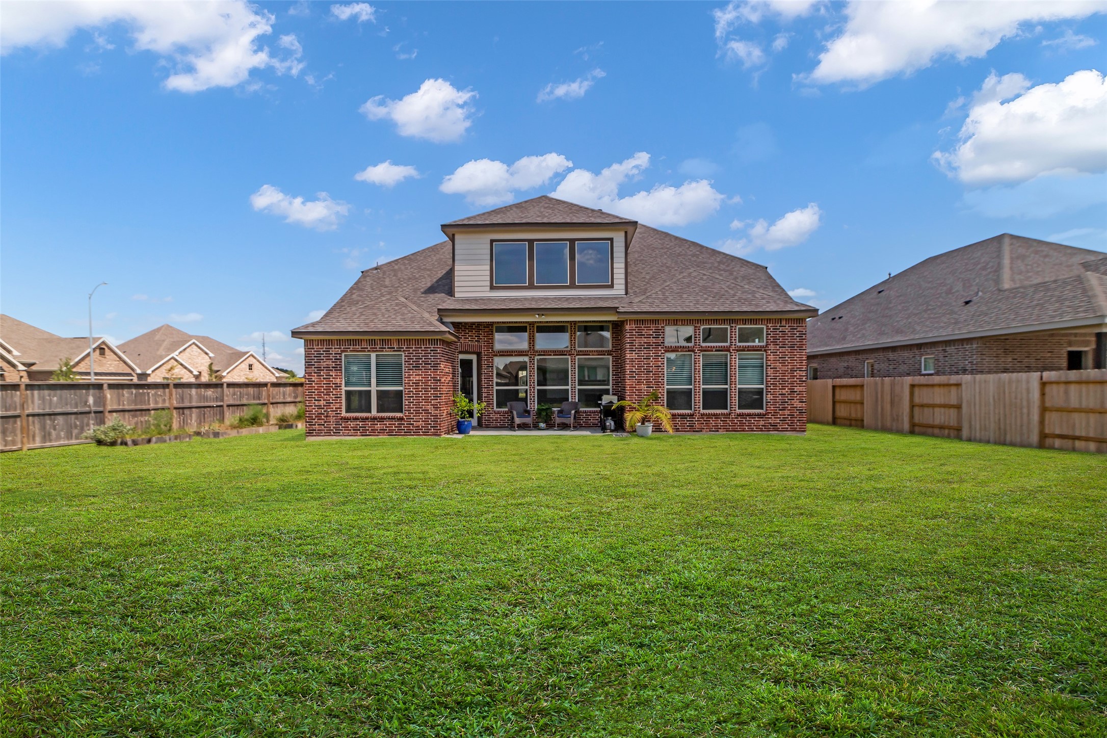 423 Round Top Street Property Photo 41