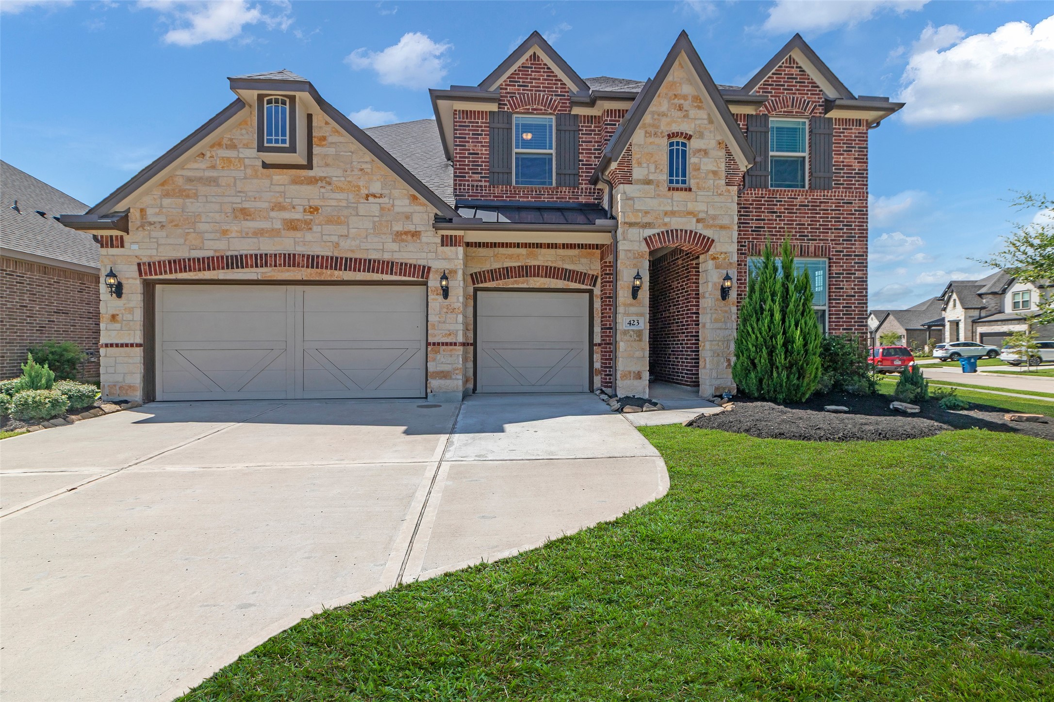 423 Round Top Street Property Photo 49