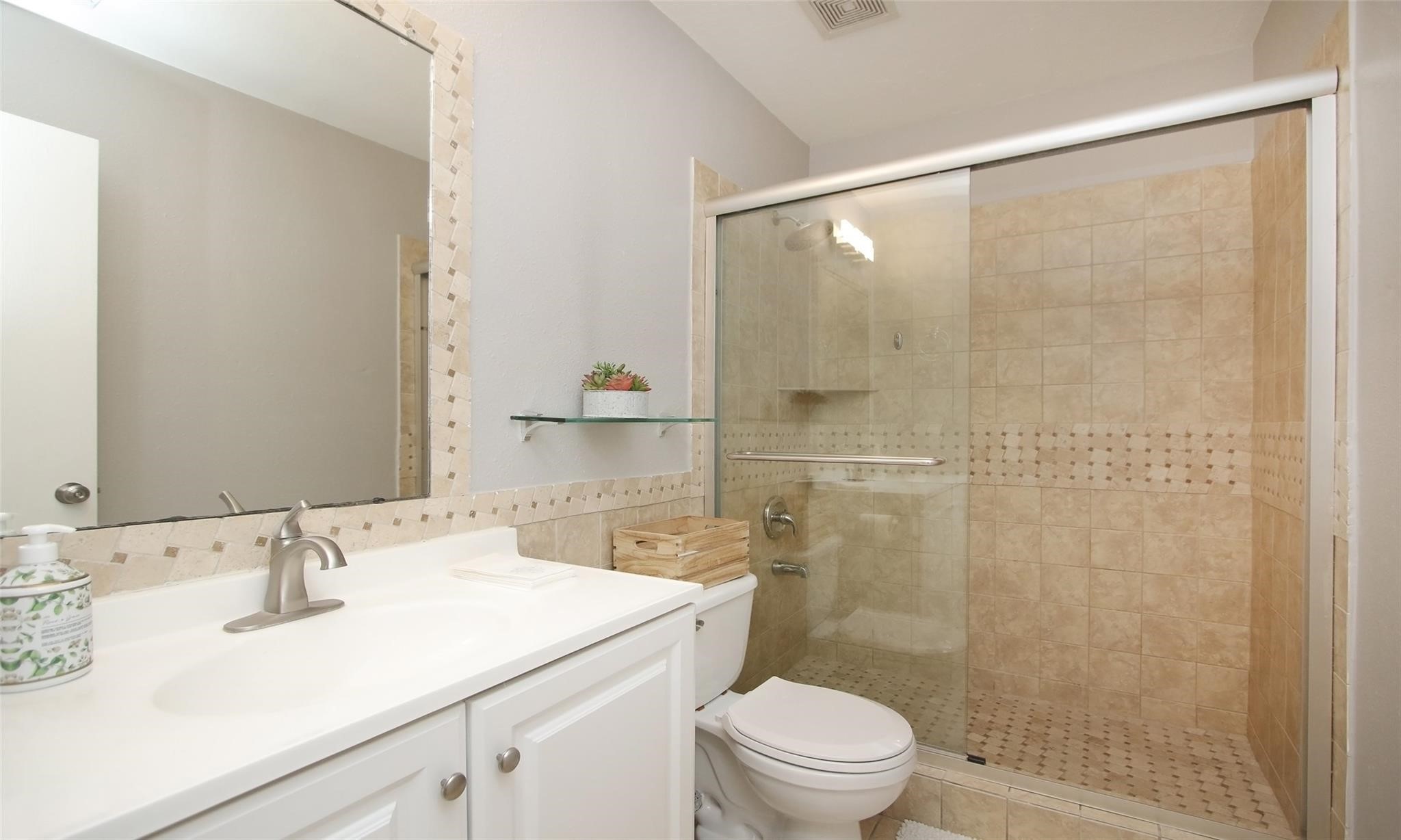 2014 Grand Park Drive Property Photo 11