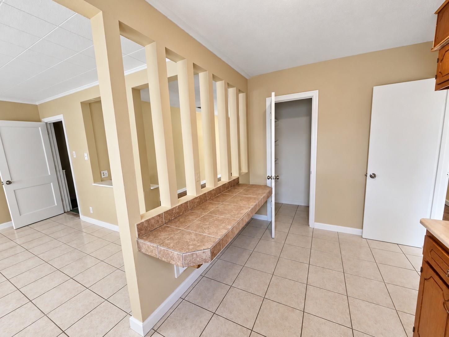 1203 Maroby Street Property Photo 5