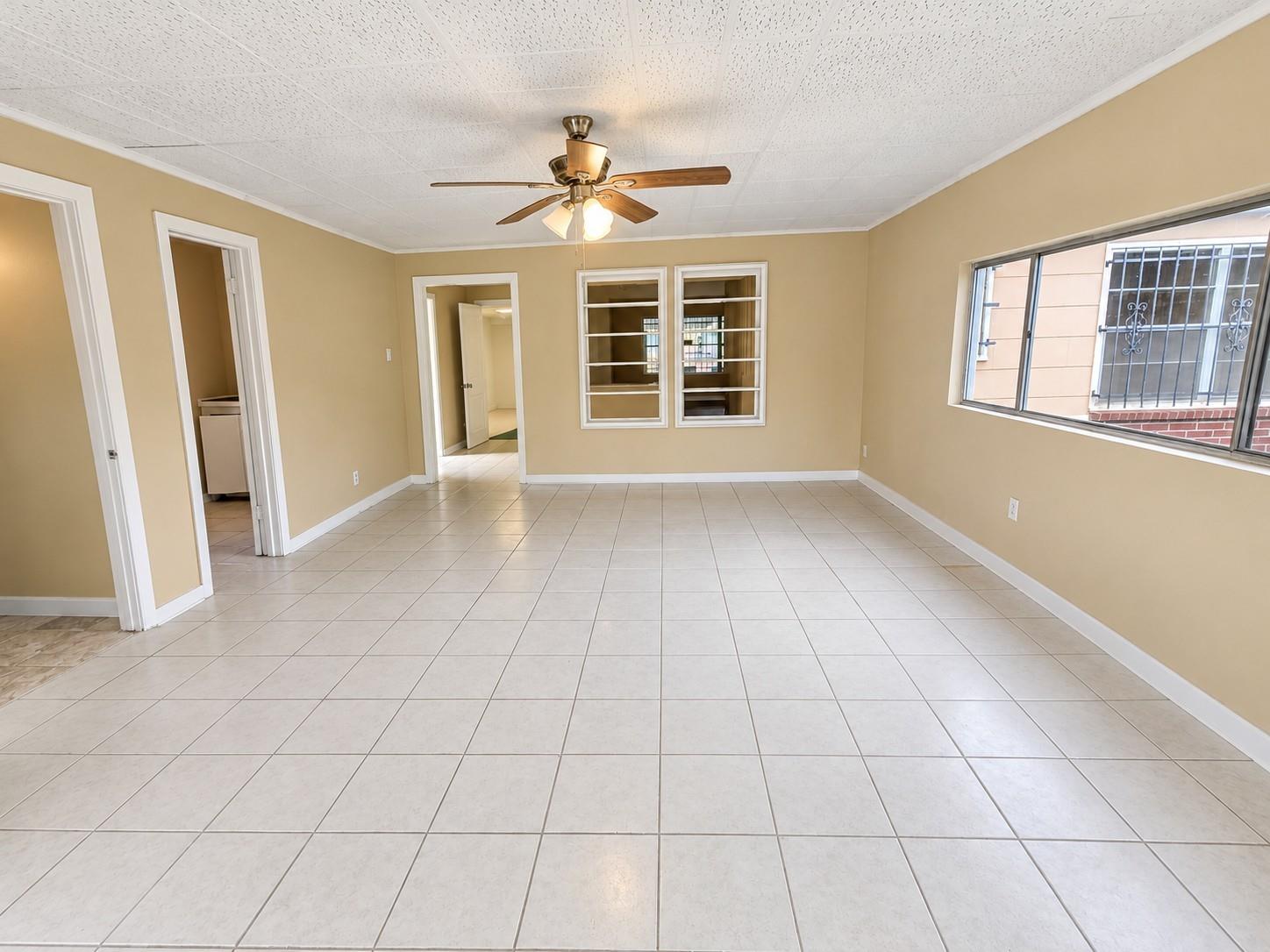 1203 Maroby Street Property Photo 7