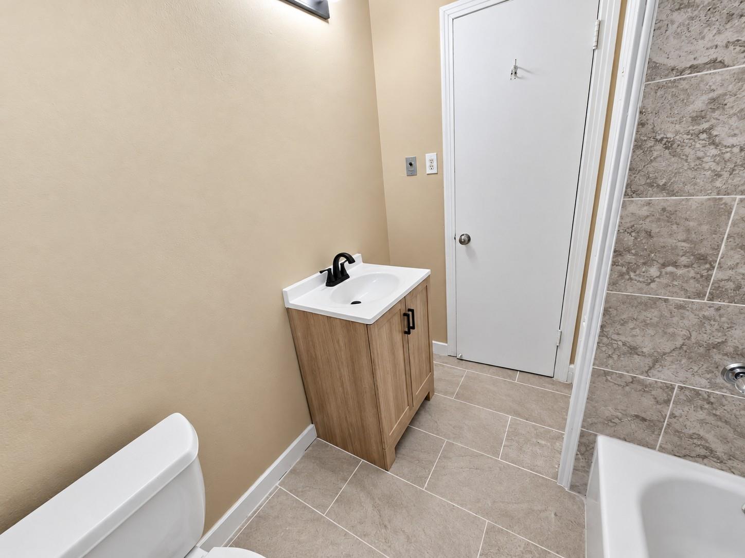 1203 Maroby Street Property Photo 14