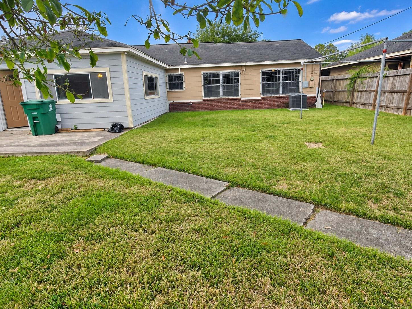 1203 Maroby Street Property Photo 15