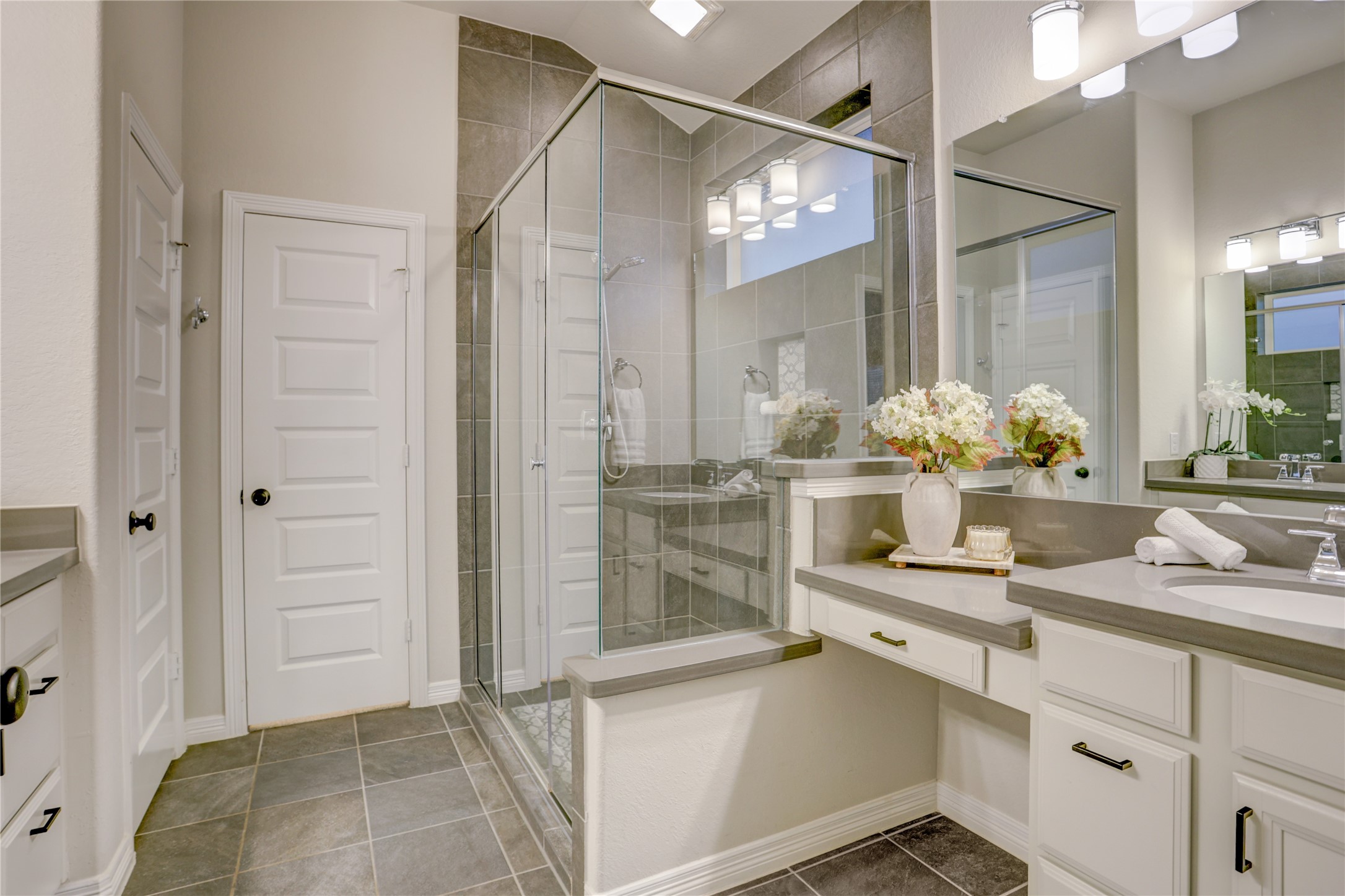 9019 Stanley Oak Drive Property Photo 13