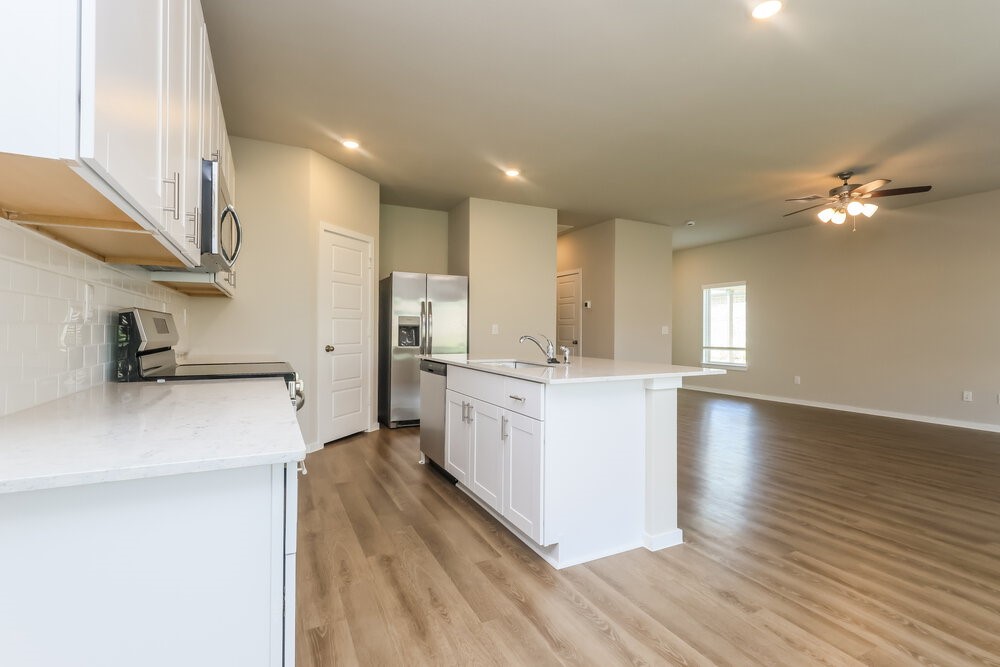 624 Levine Court Property Photo 8