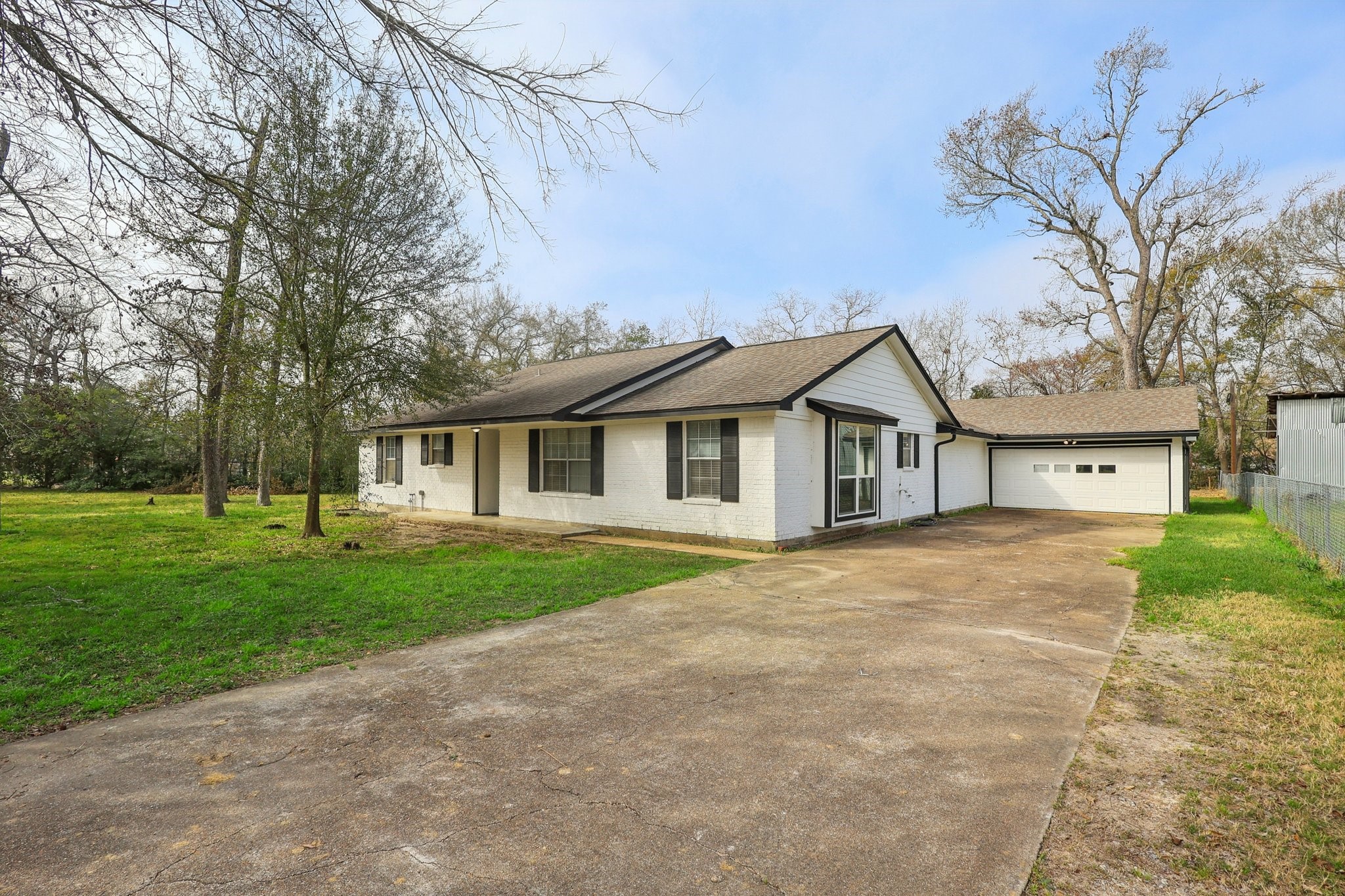 3919 Galway Lane Property Photo 1